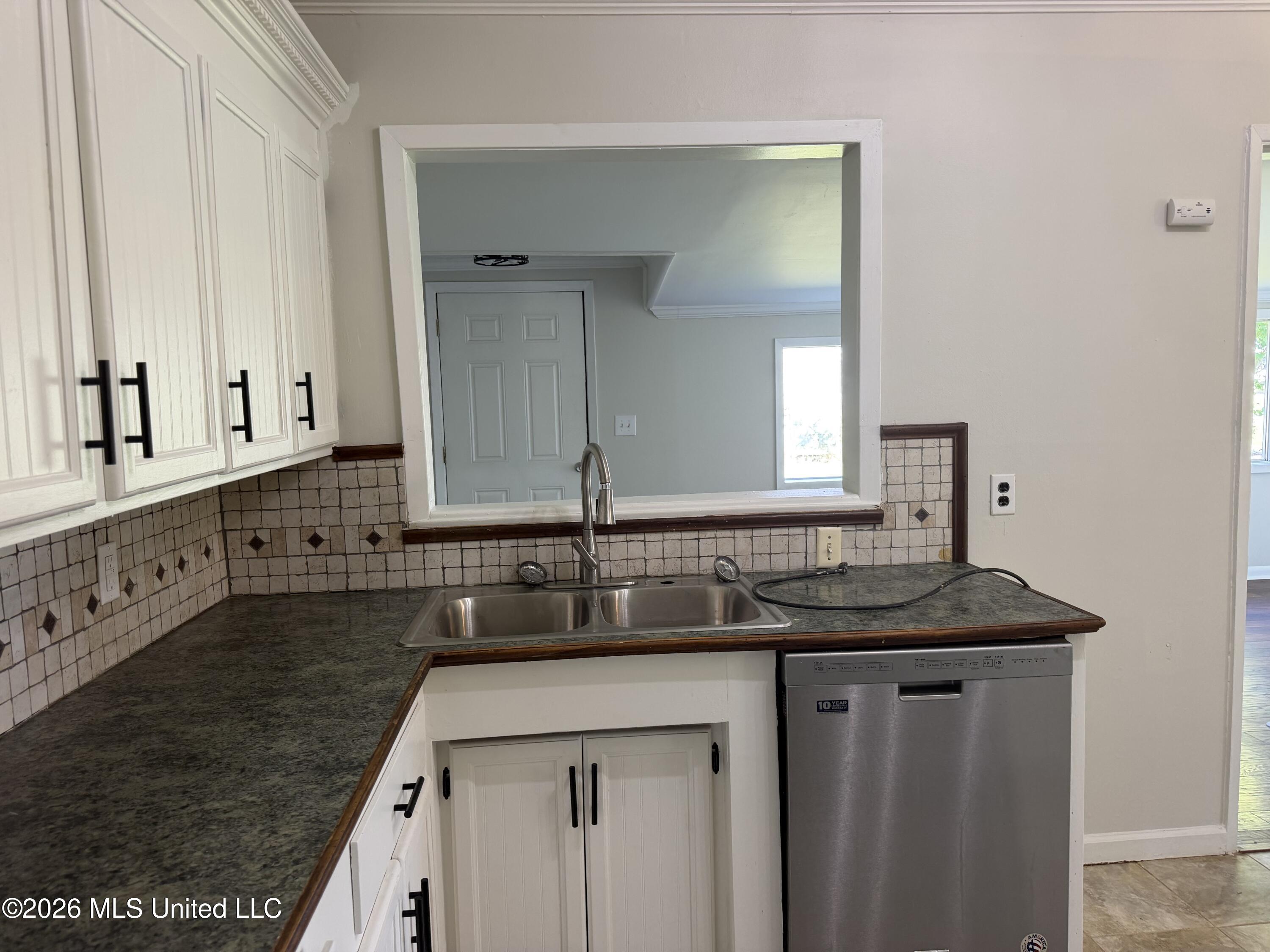 1114 Pear Street Property Photo 9