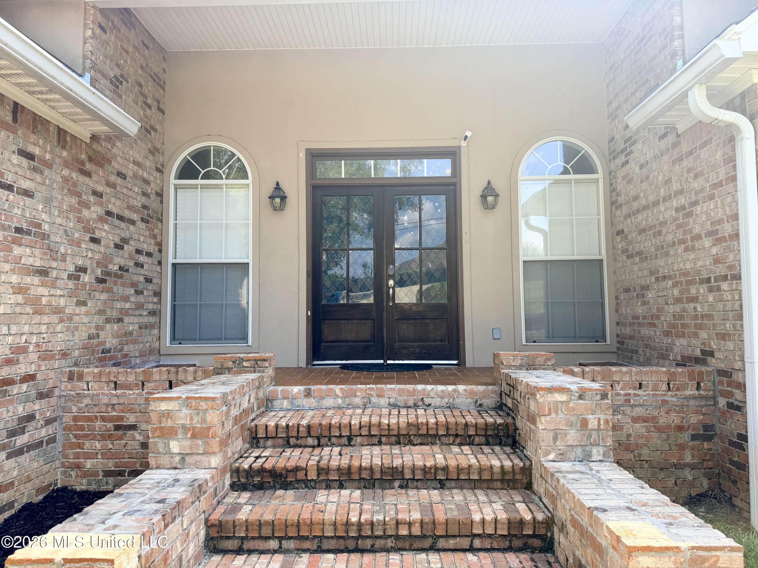 501 Lowe Circle Property Photo 4