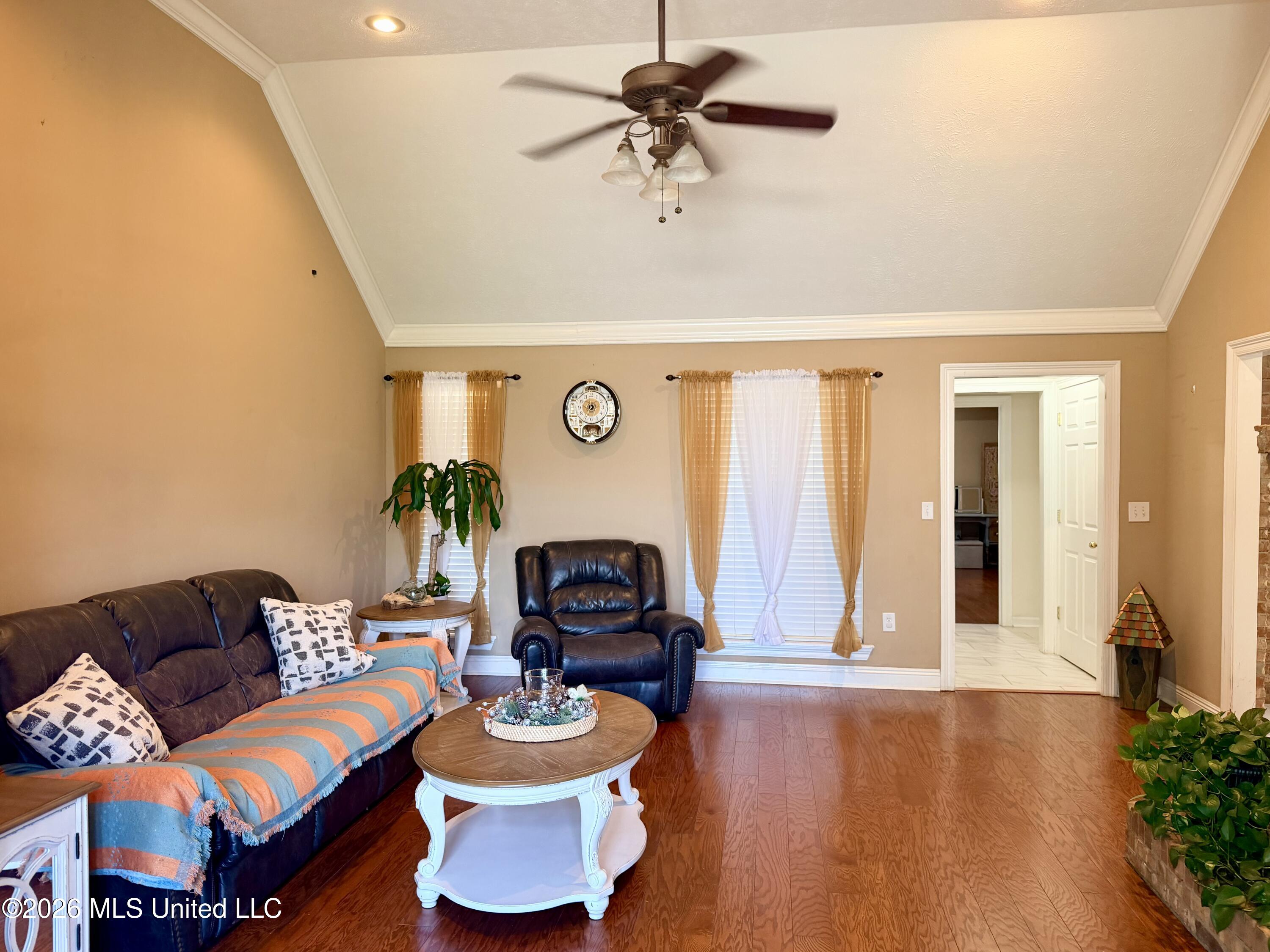501 Lowe Circle Property Photo 5