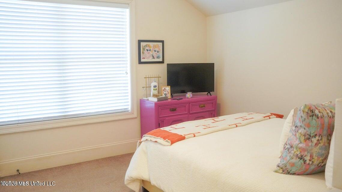 726 Euclid Avenue Property Photo 21