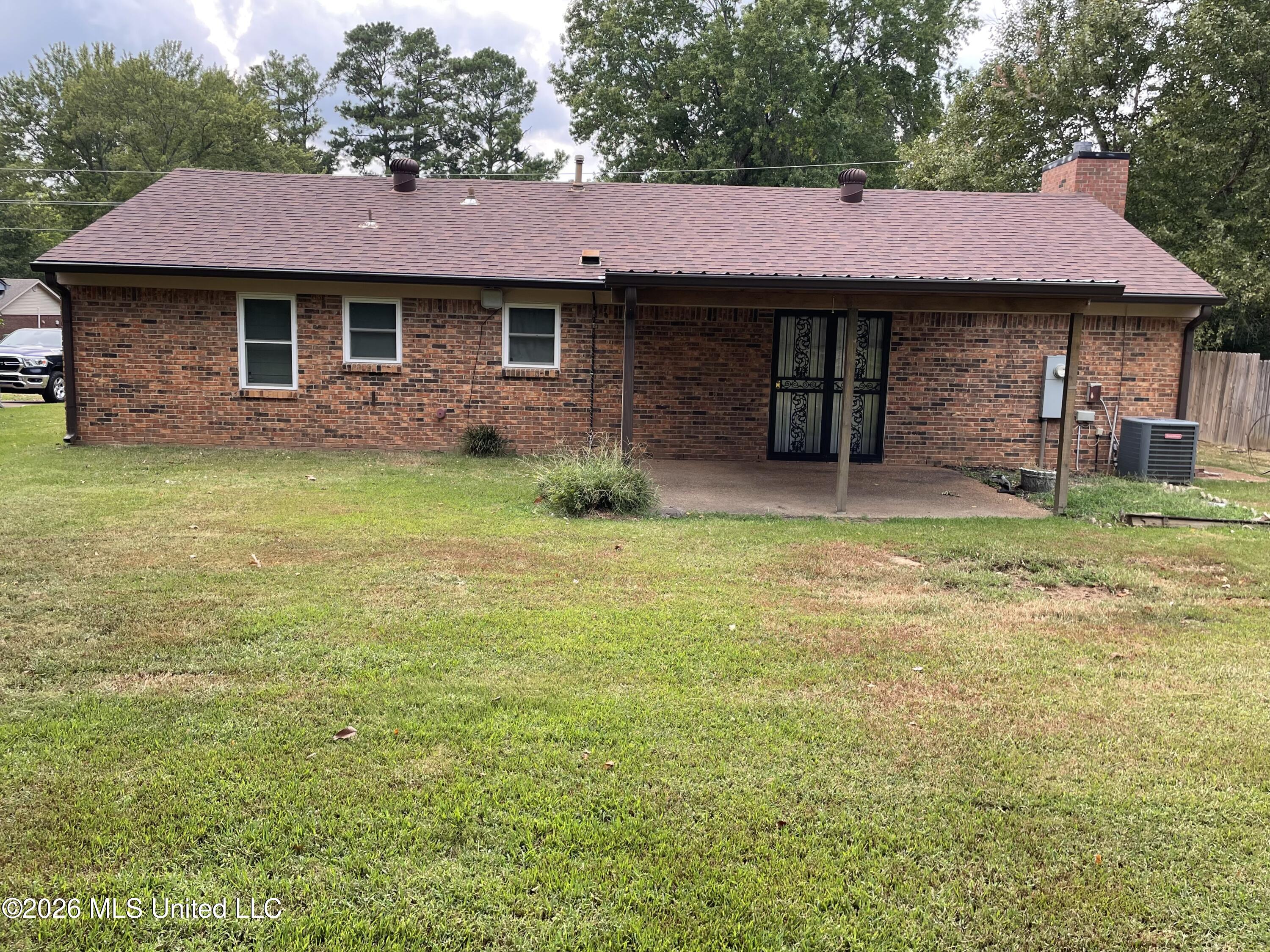 8710 Greenbrook Parkway Property Photo 20