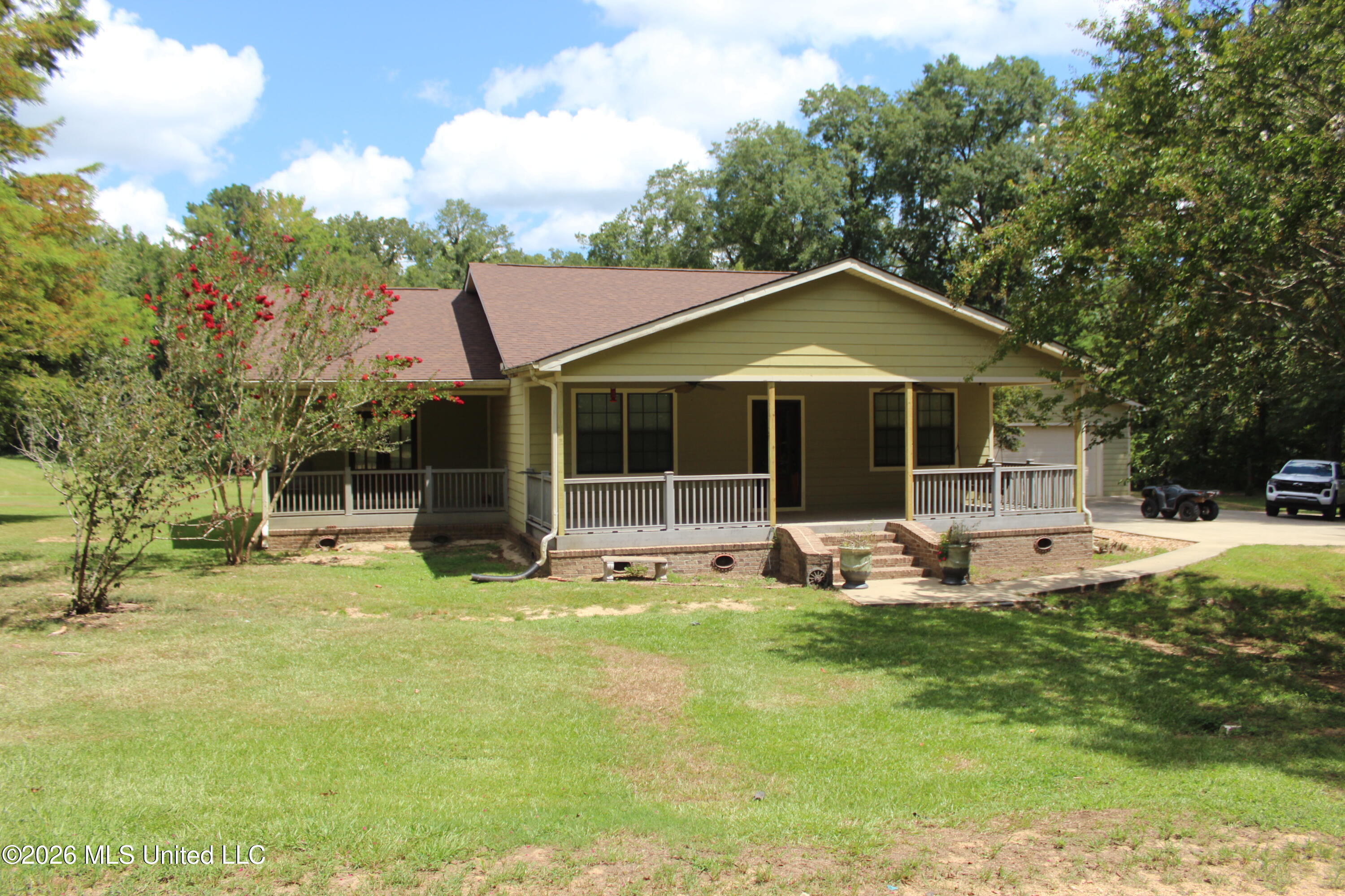 6631 Hamburg Road Property Photo 1