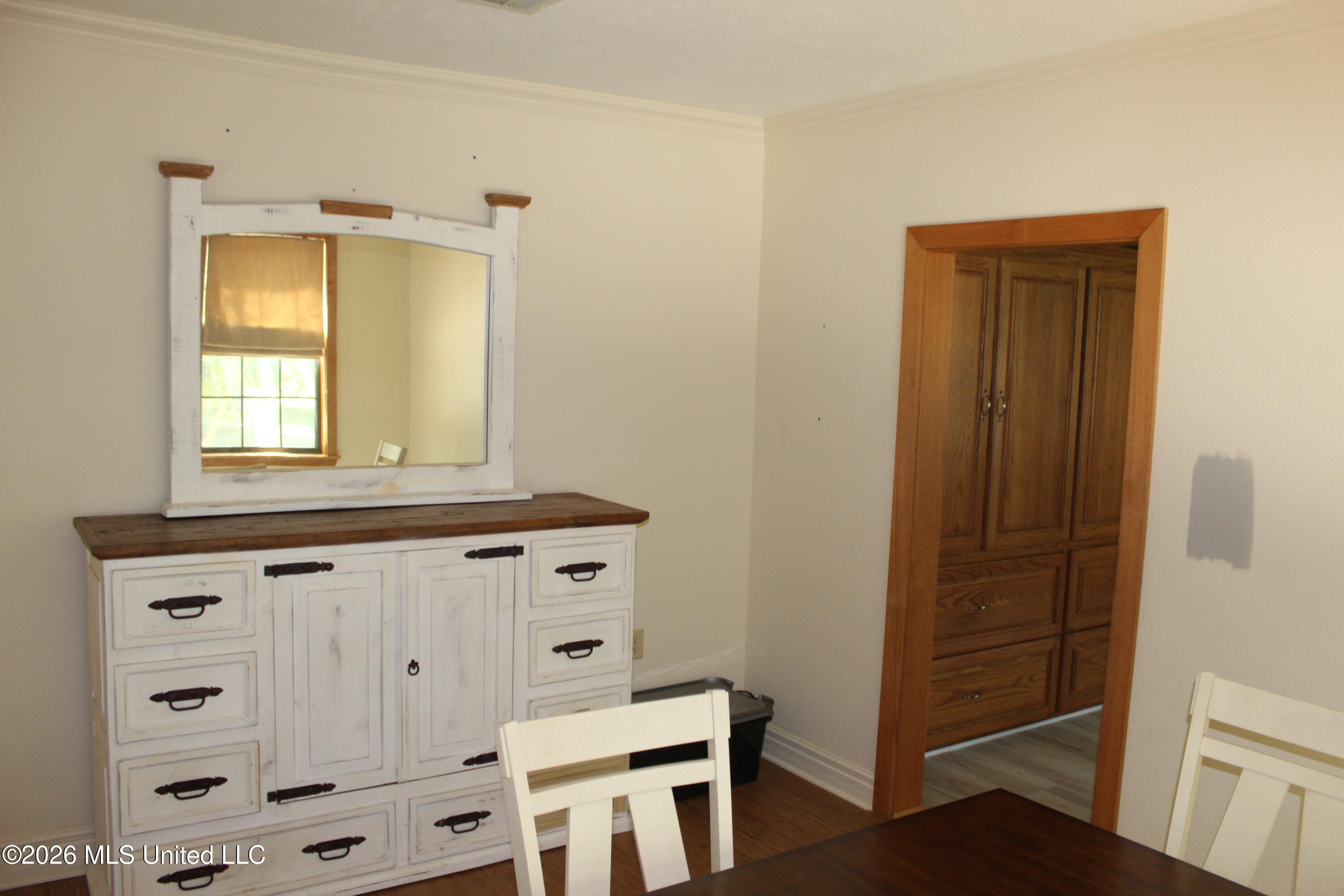 6631 Hamburg Road Property Photo 7