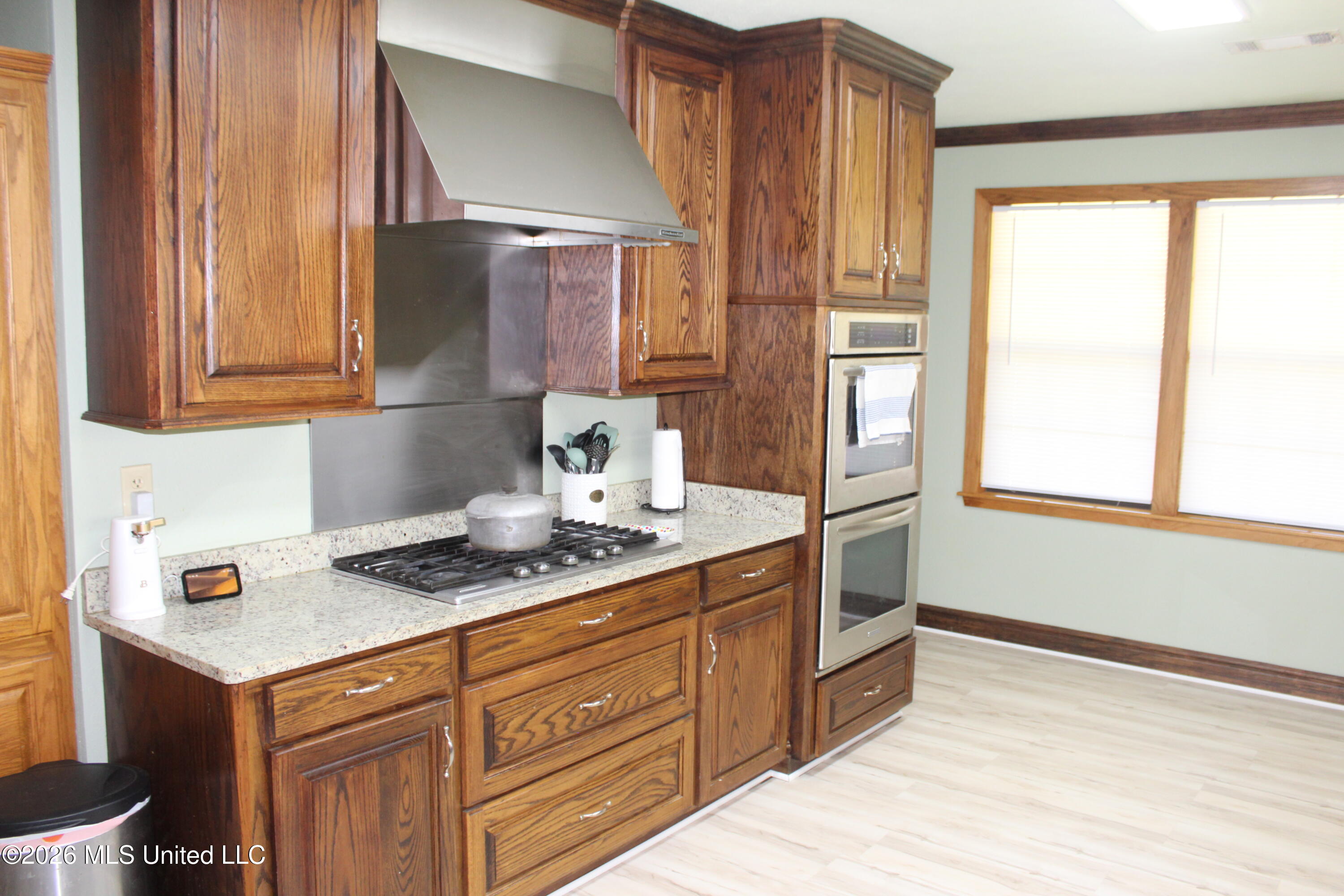 6631 Hamburg Road Property Photo 9