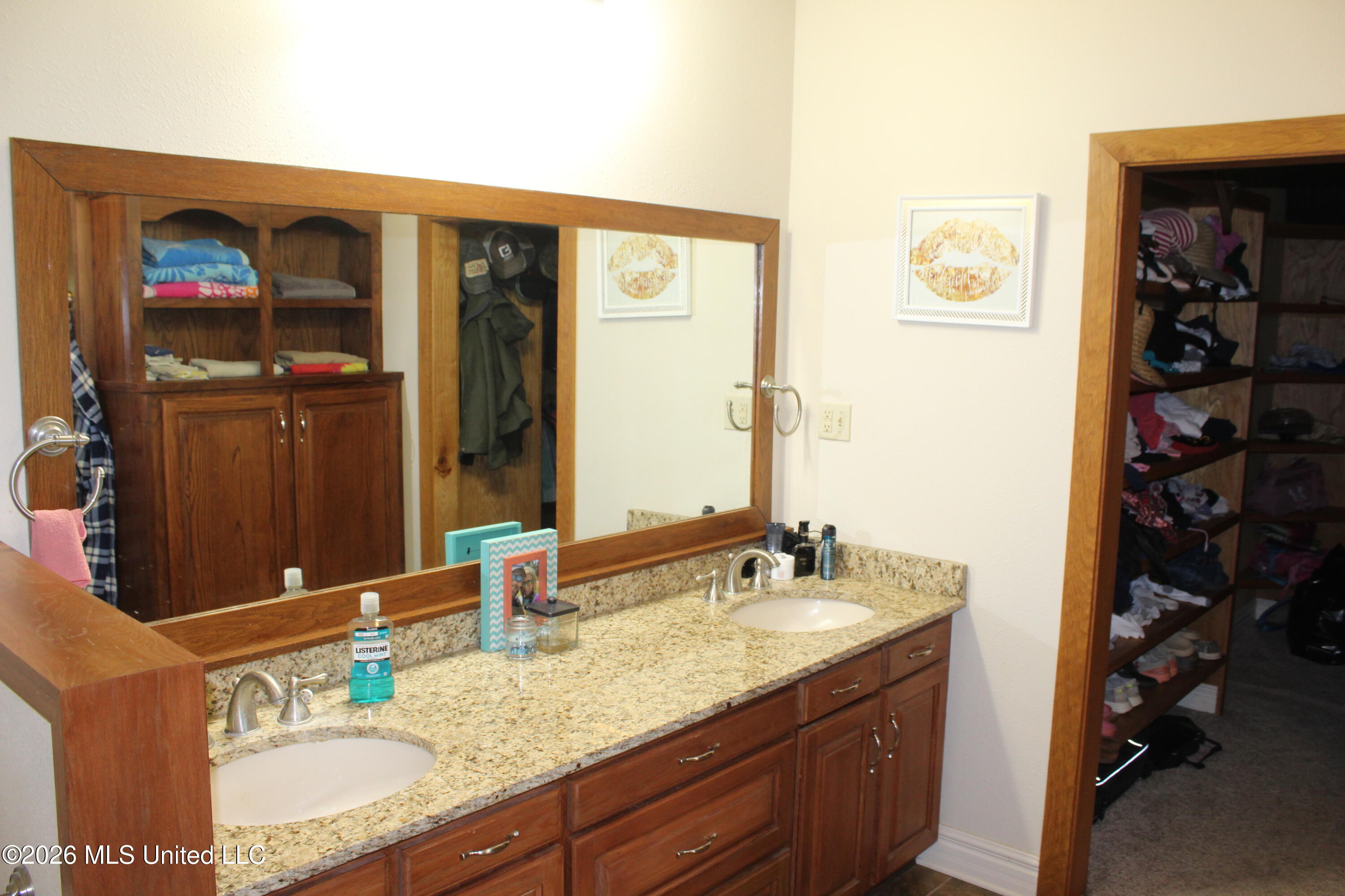 6631 Hamburg Road Property Photo 13