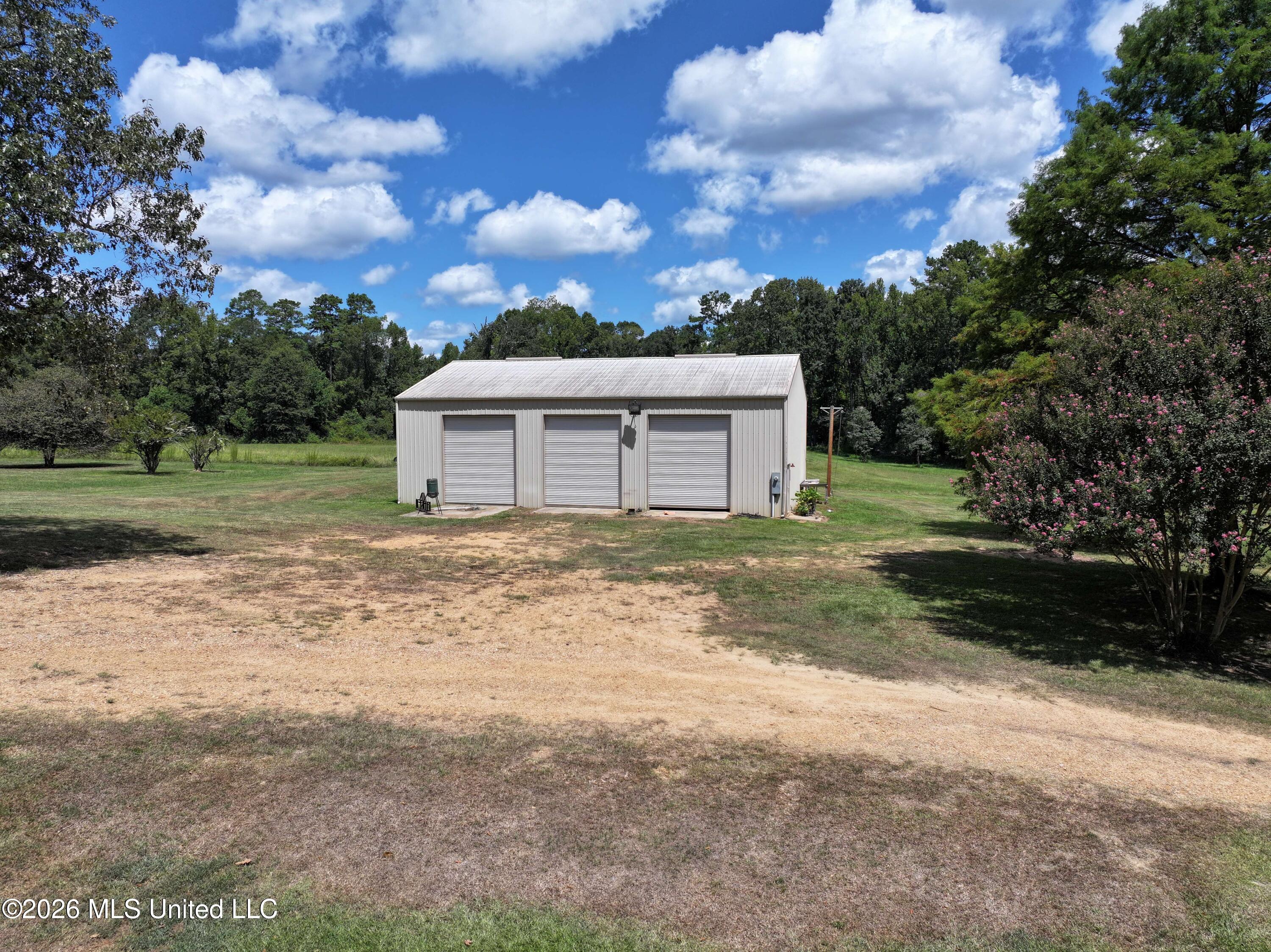 6631 Hamburg Road Property Photo 39
