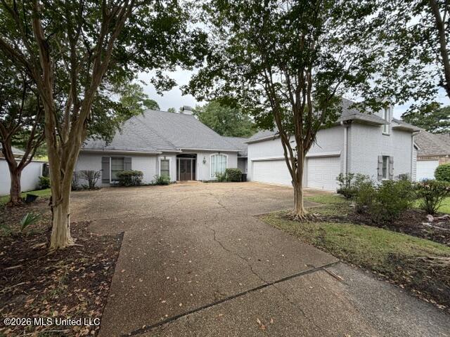 635 Wendover Way Property Photo 2