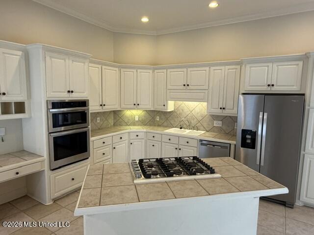 635 Wendover Way Property Photo 3