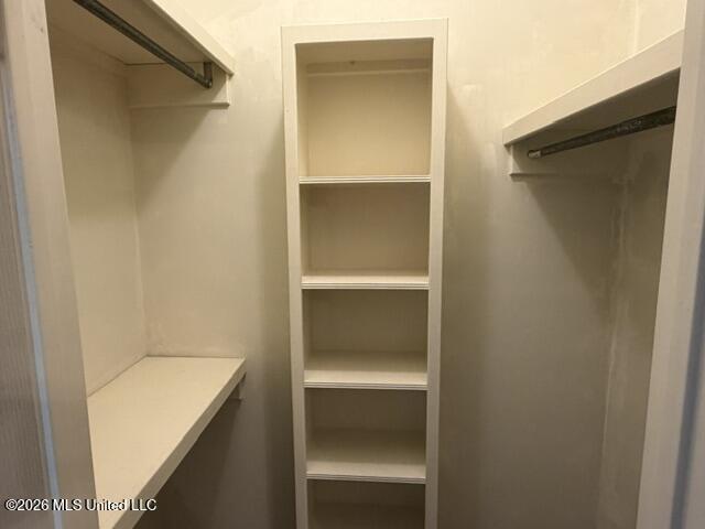 635 Wendover Way Property Photo 18