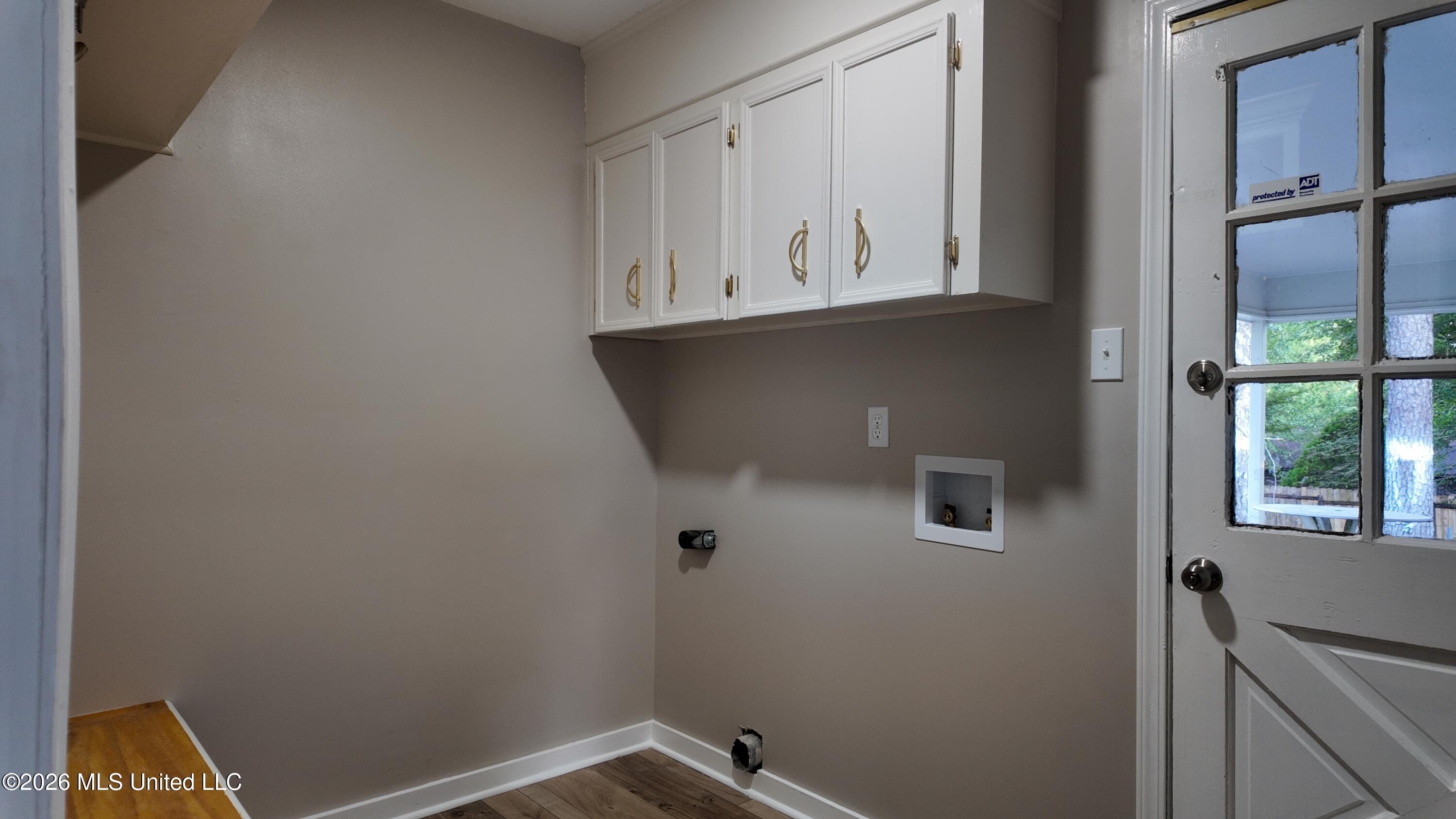 315 Cedarwood Drive Property Photo 13