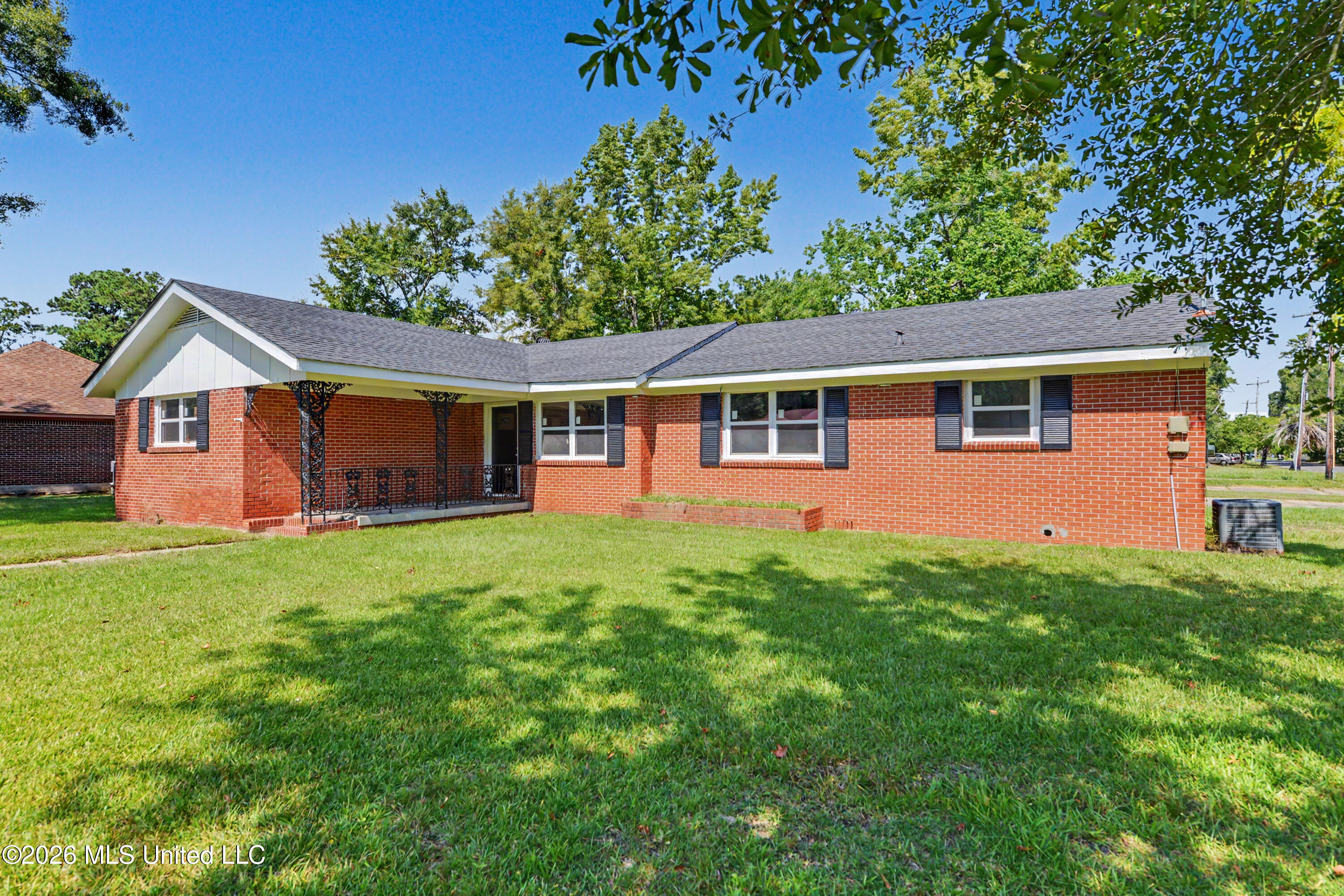 4330 Griffin Street Property Photo 2