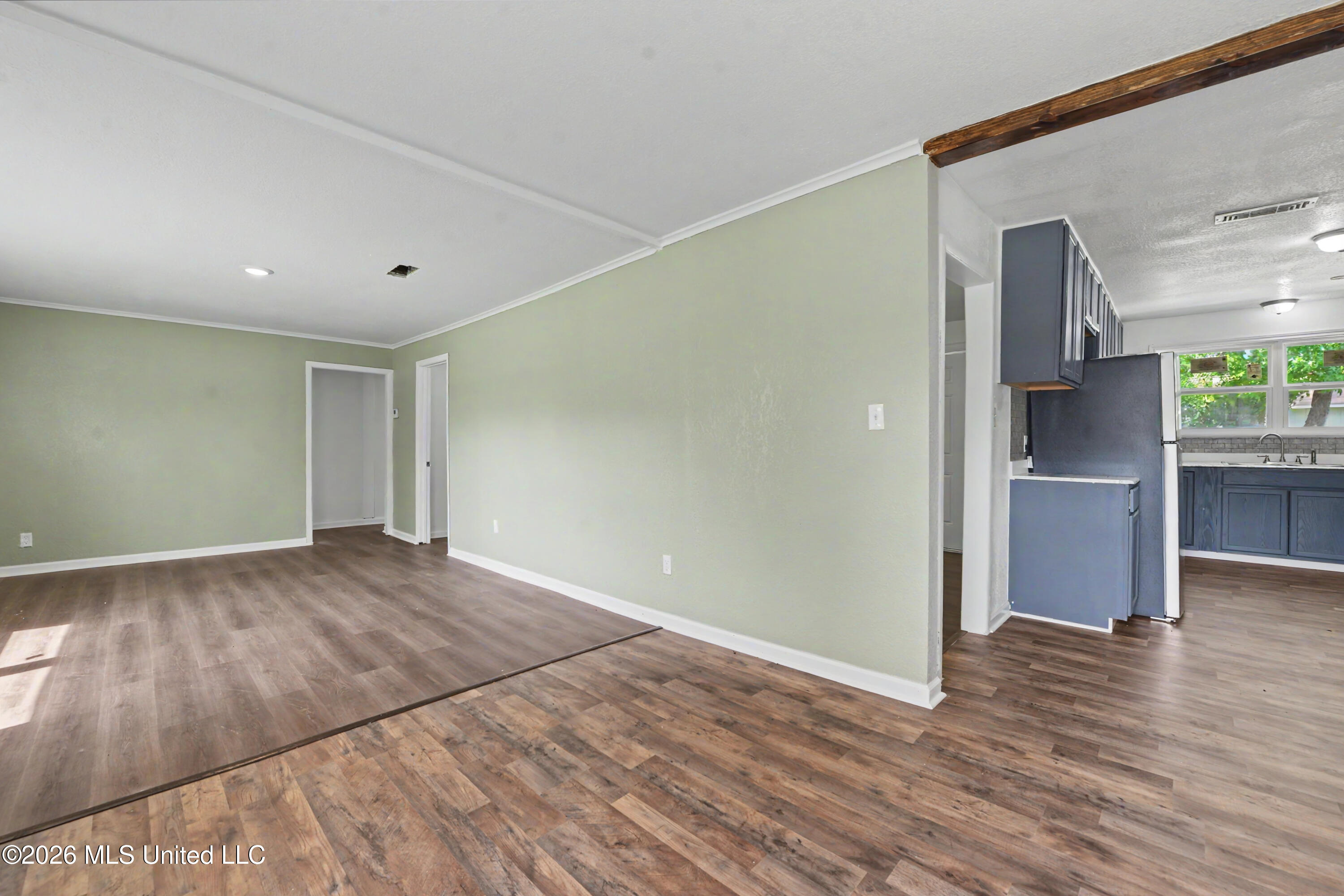 4330 Griffin Street Property Photo 5