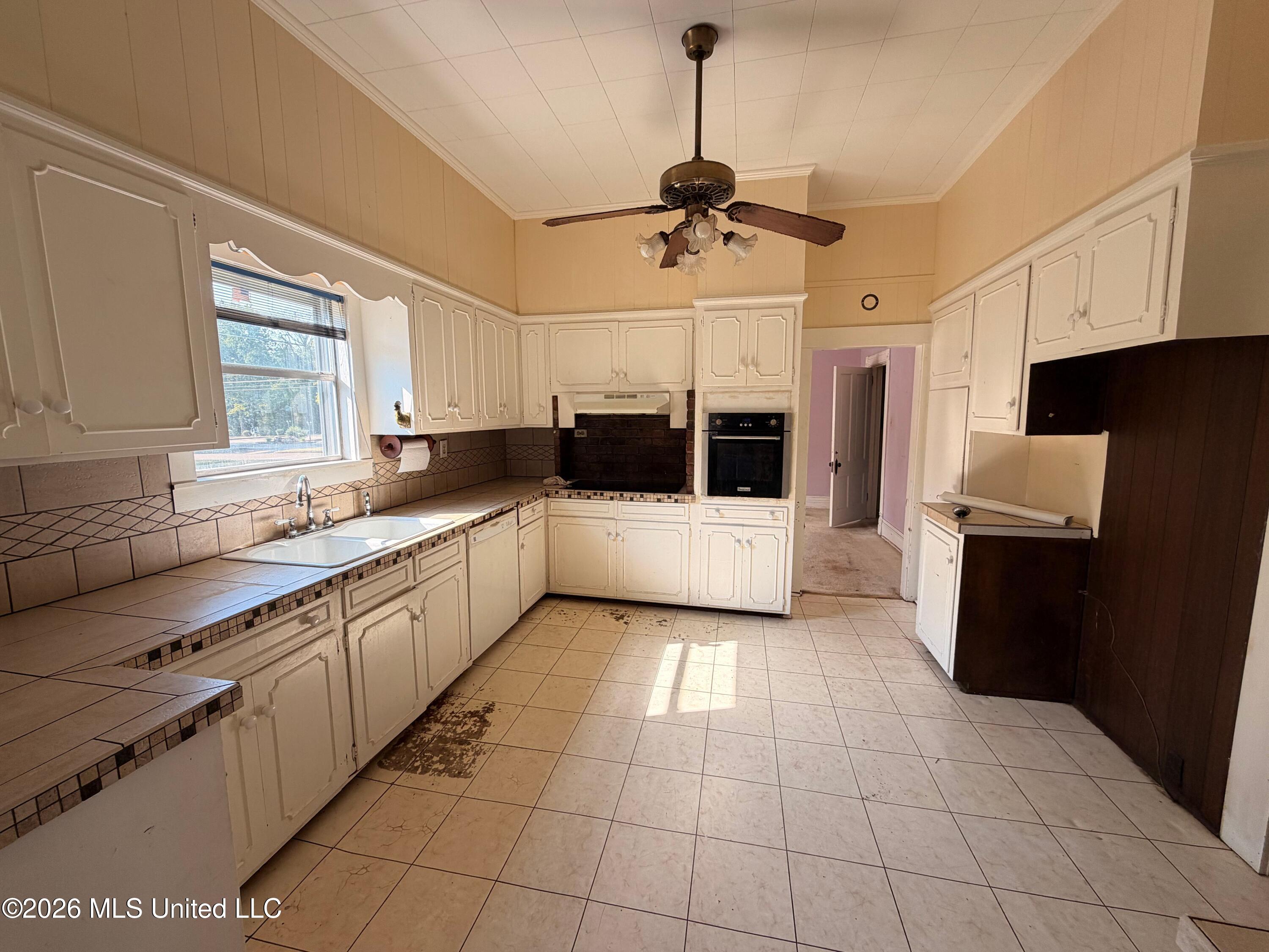 29 South Street Property Photo 5