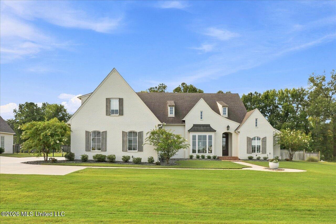 730 Cotton Creek Trail Property Photo 3