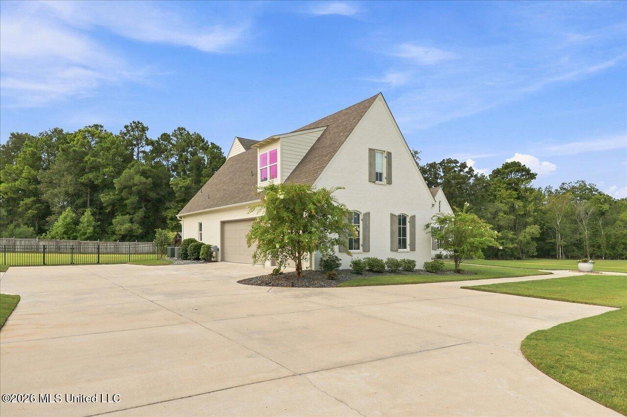 730 Cotton Creek Trail Property Photo 69