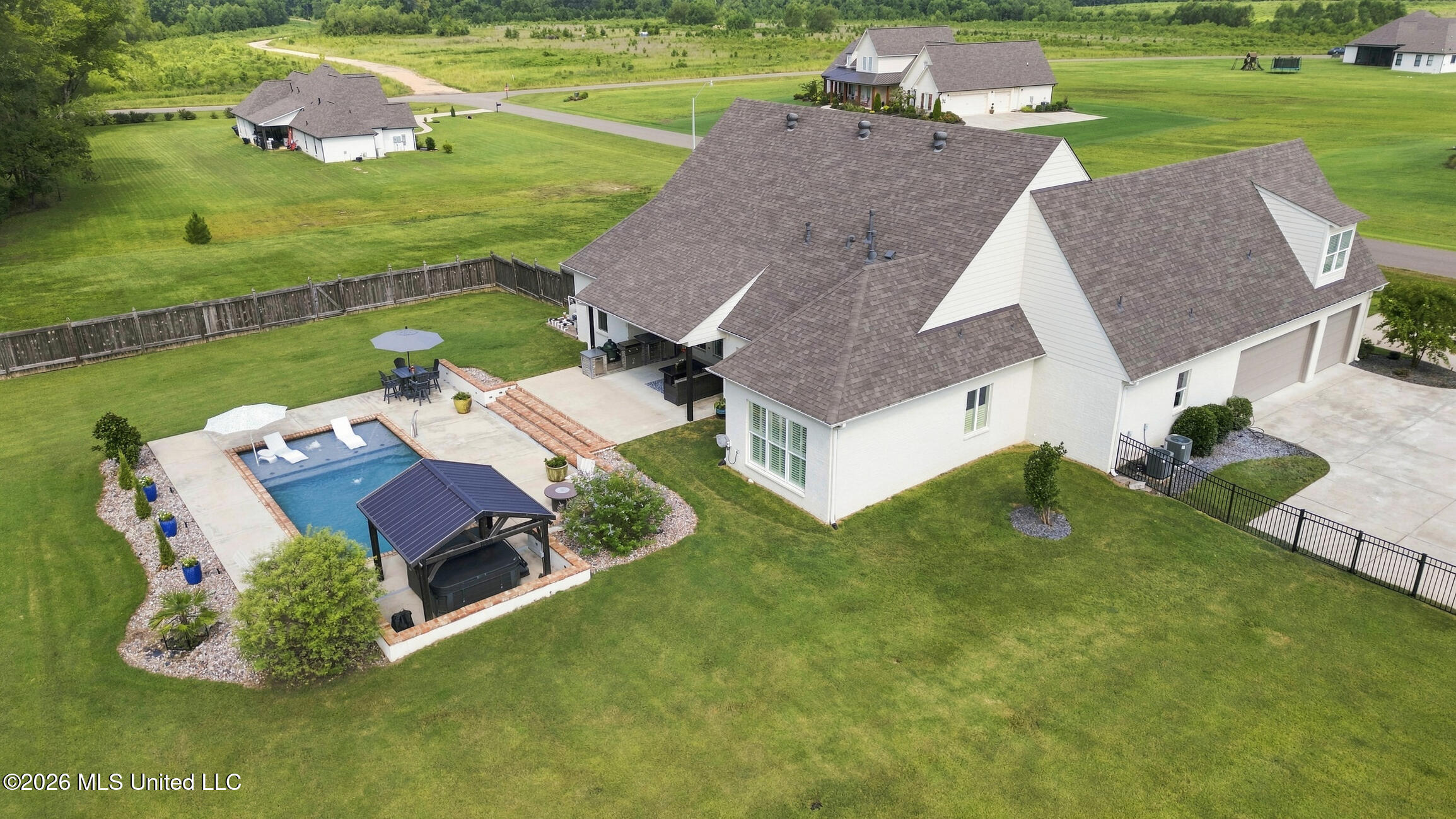 730 Cotton Creek Trail Property Photo 76