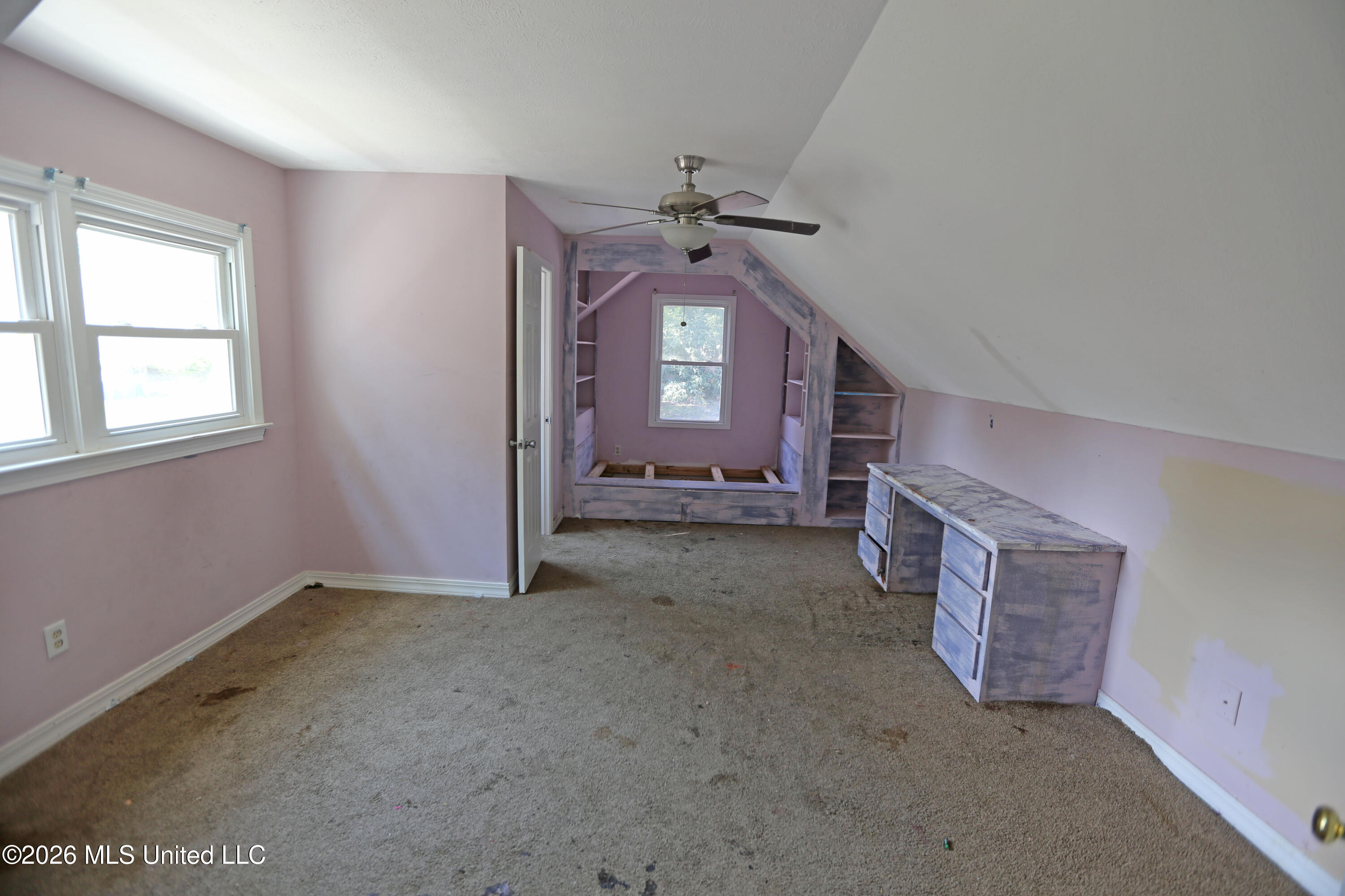 213 Longwood Drive Property Photo 12