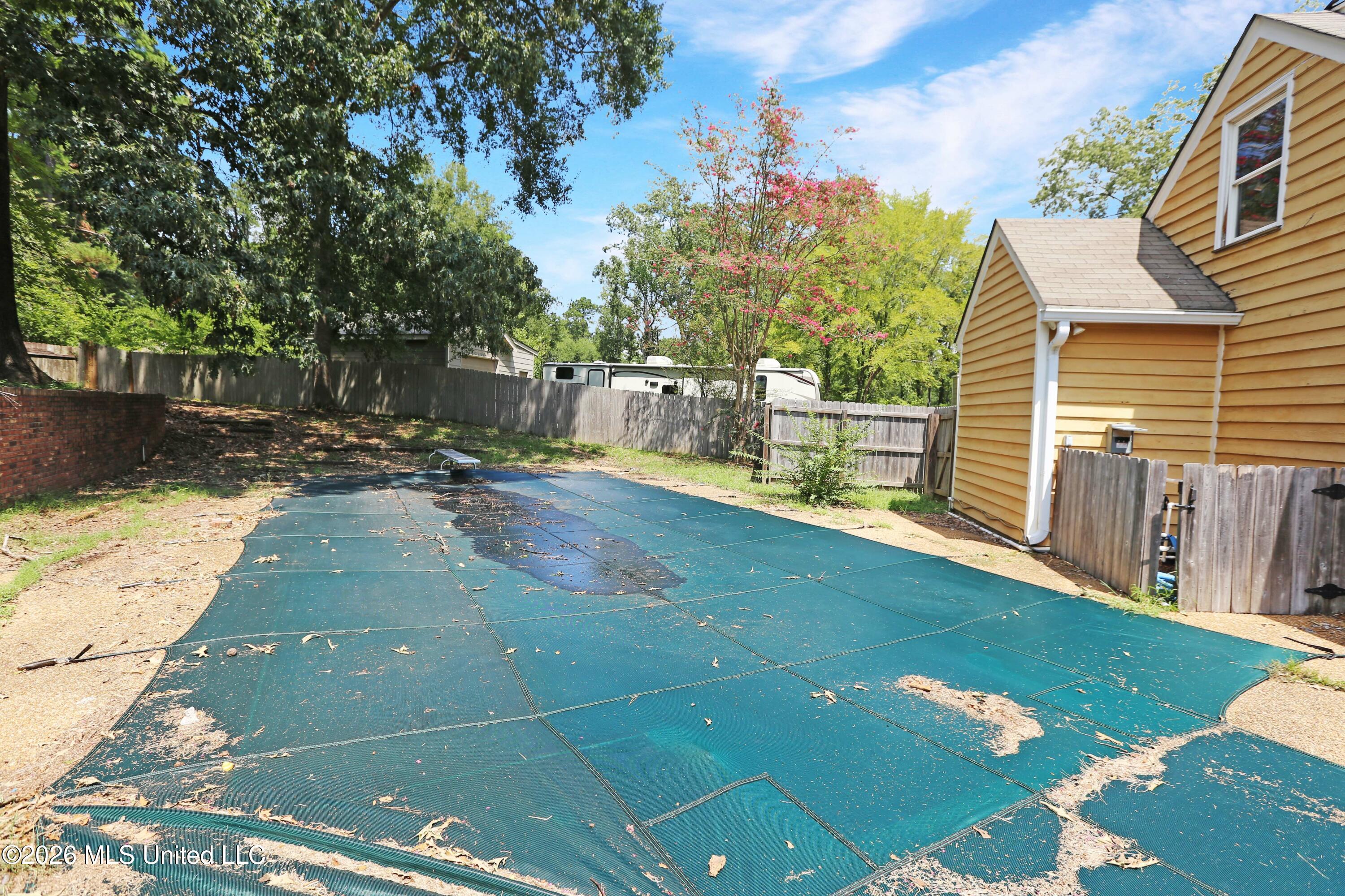 213 Longwood Drive Property Photo 15