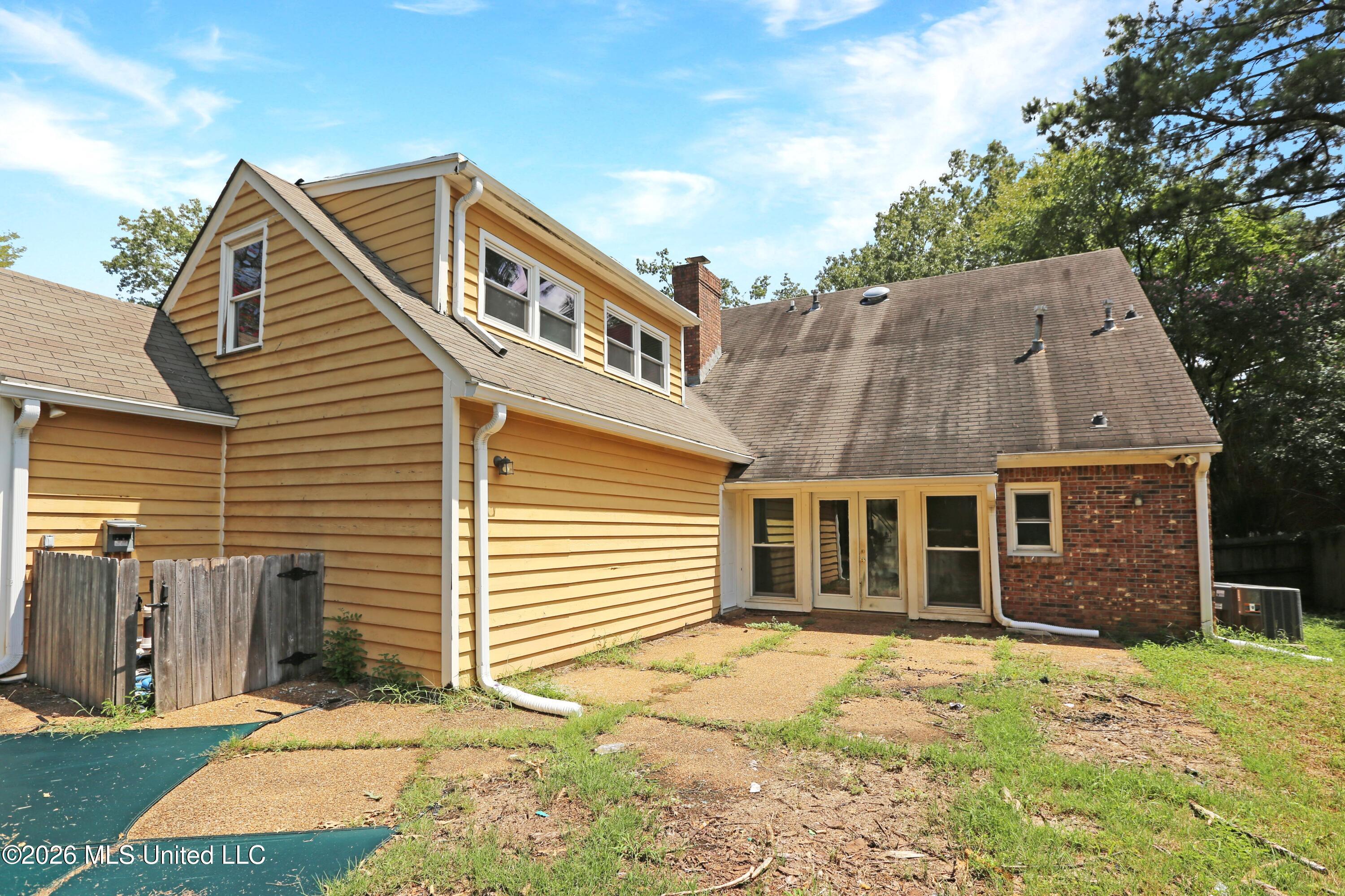 213 Longwood Drive Property Photo 16