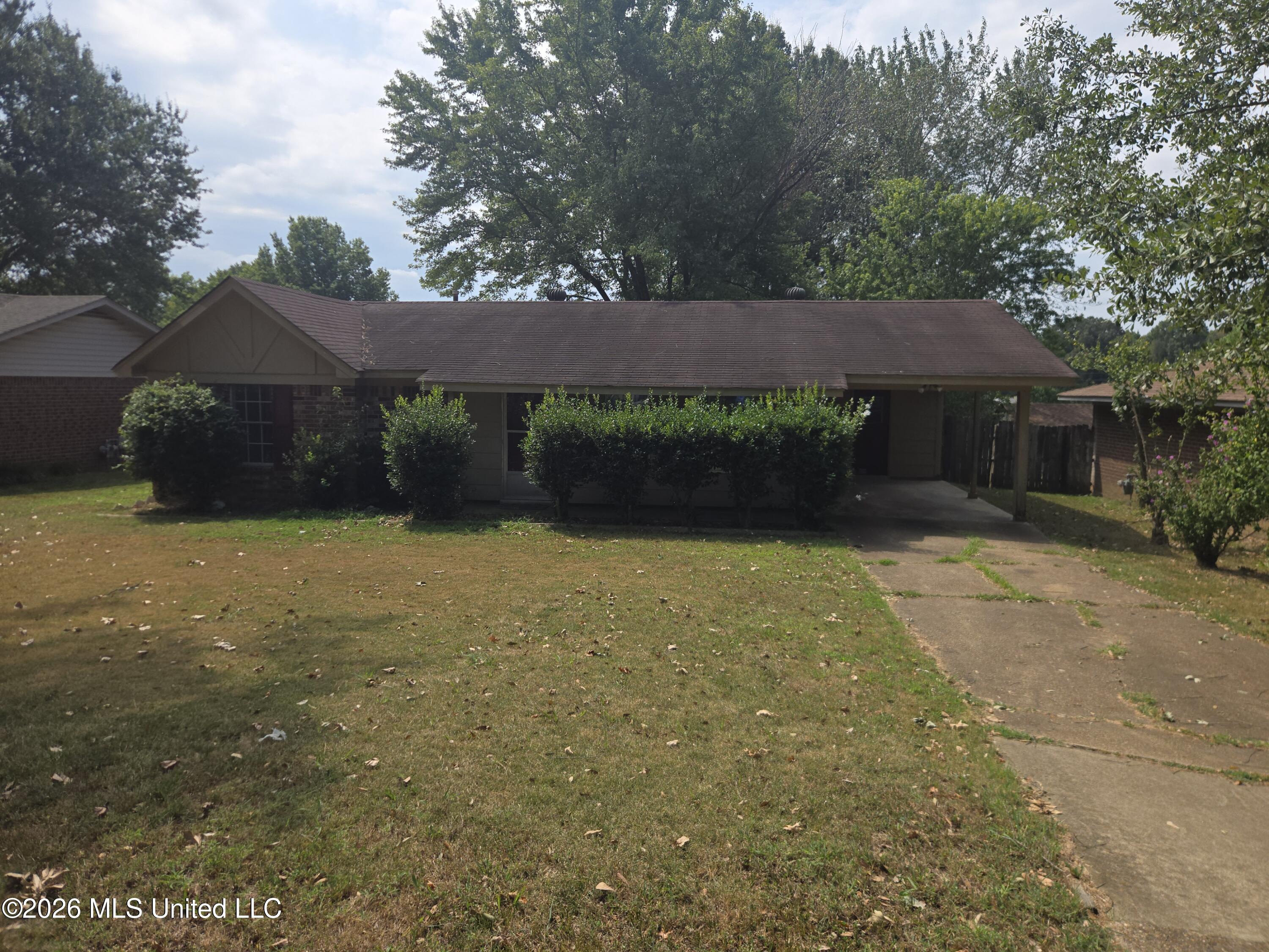 3375 Greenway Drive Property Photo 1