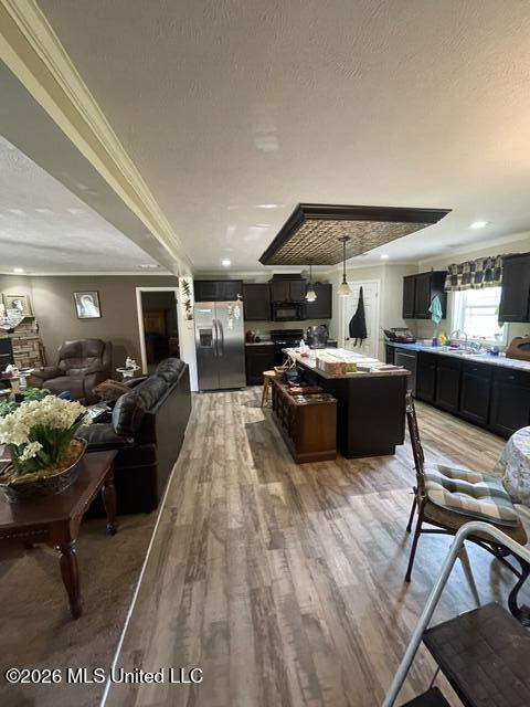 160 Woodsdale Circle Property Photo 7