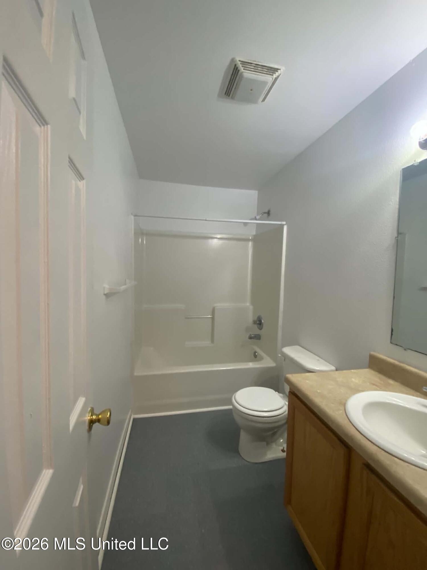 14425 Whitney Drive Property Photo 7