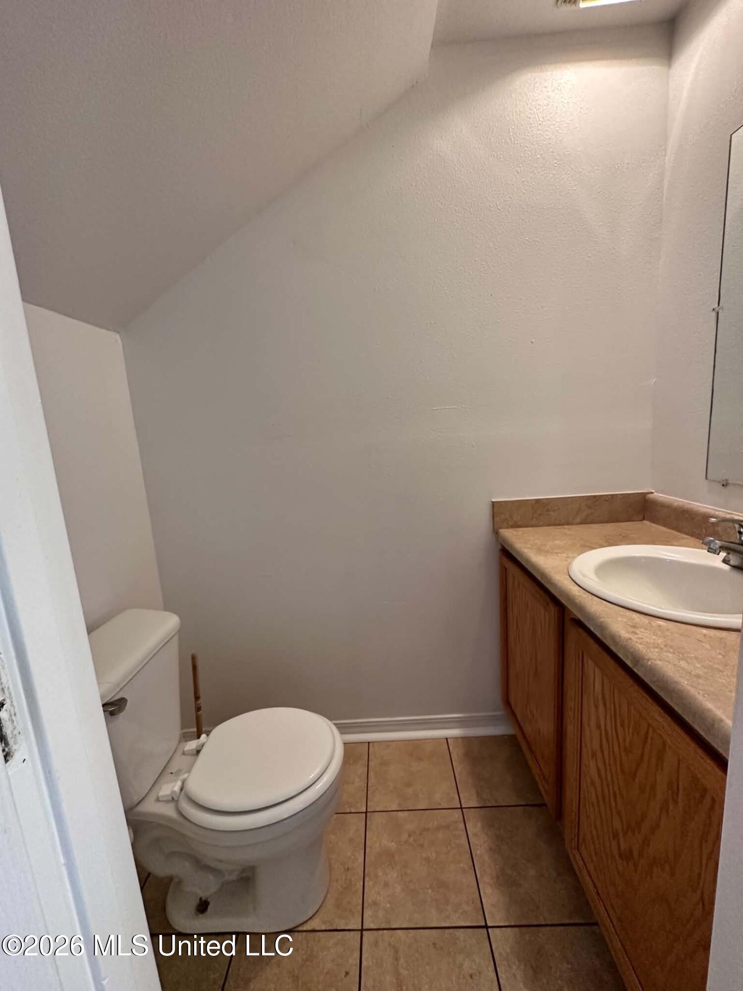 14425 Whitney Drive Property Photo 9