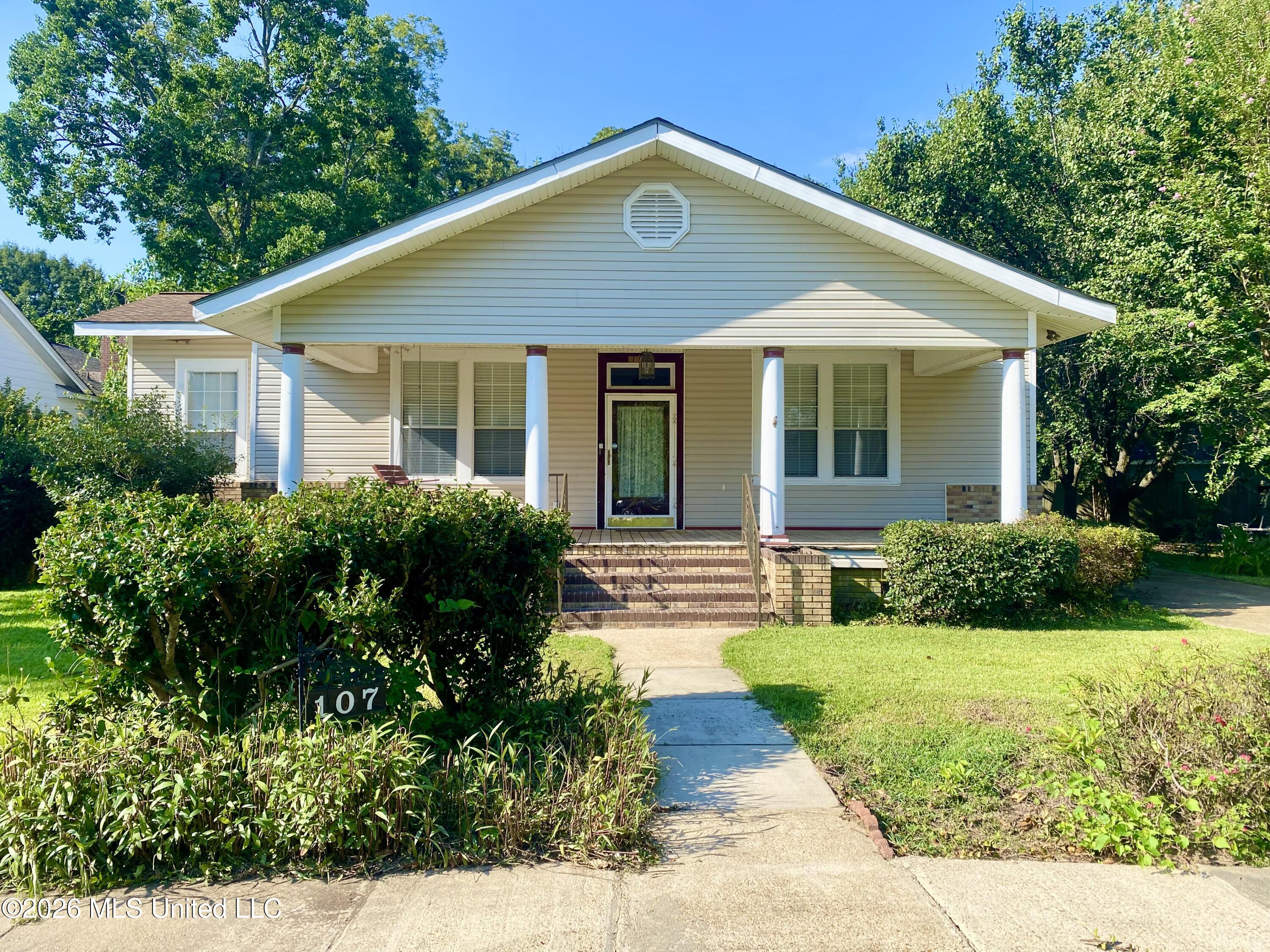 107 Pearl Street Property Photo 3