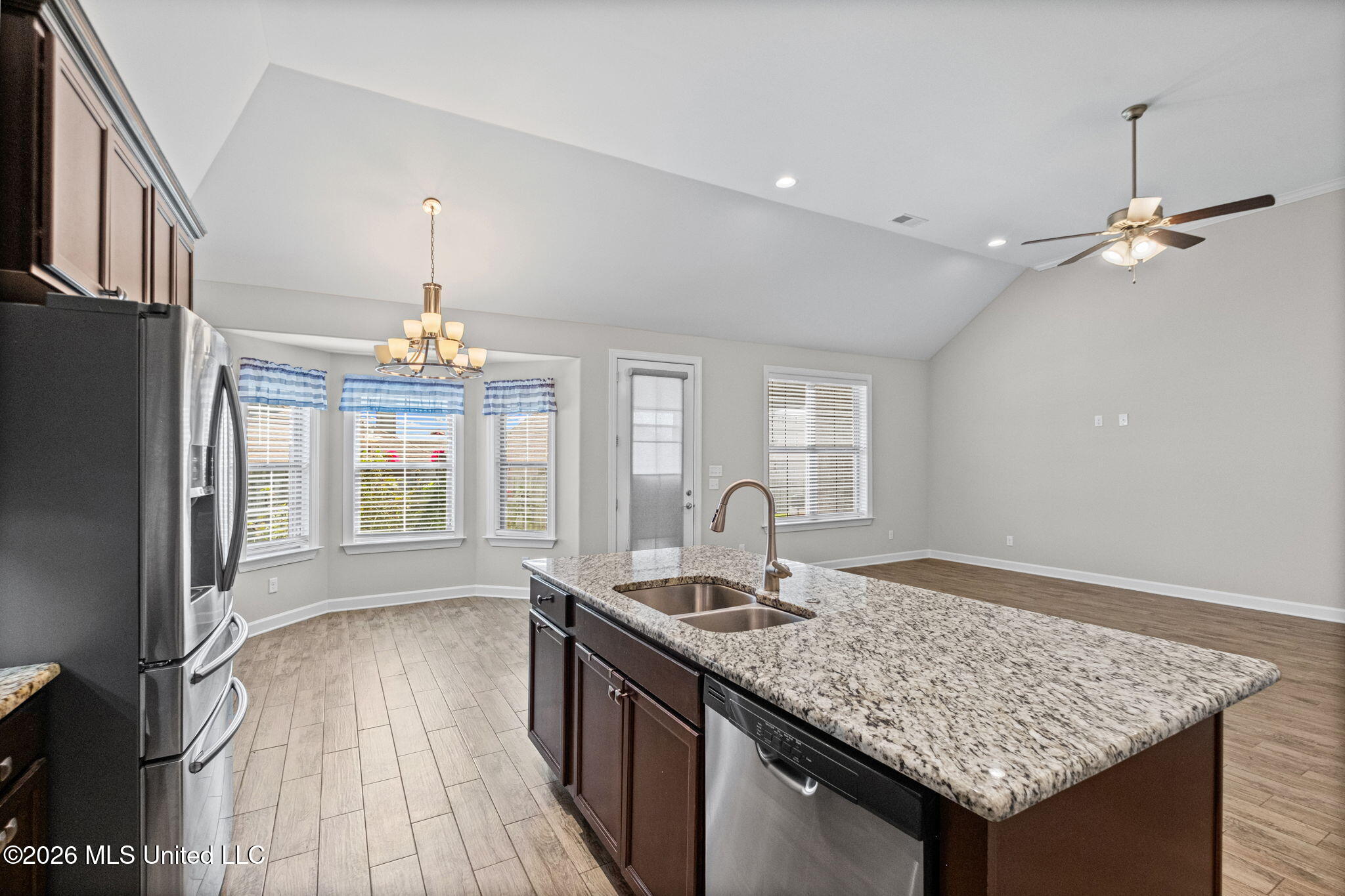 4276 Ridgemont Road Property Photo 8