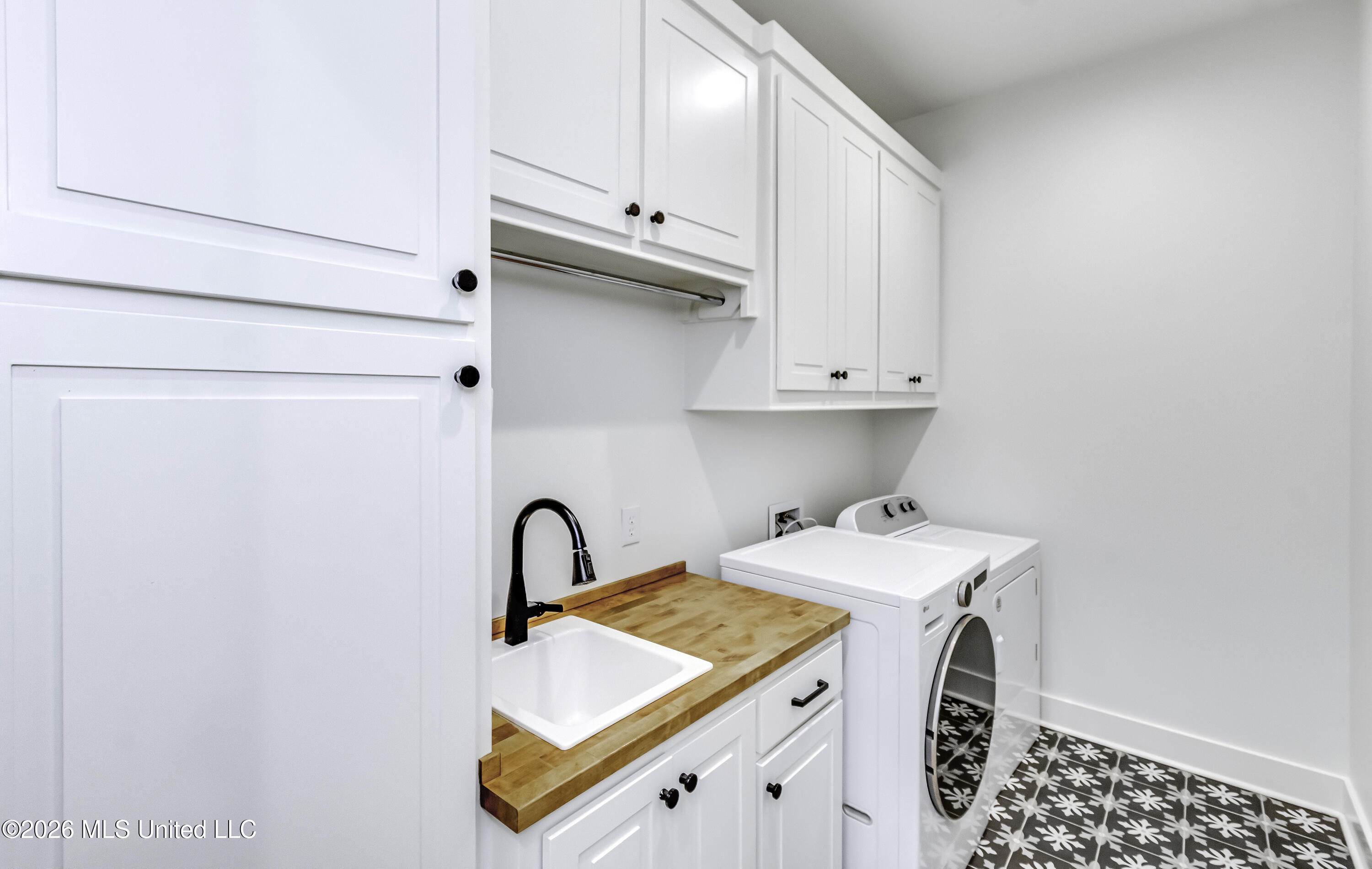 109 Water Street Property Photo 20