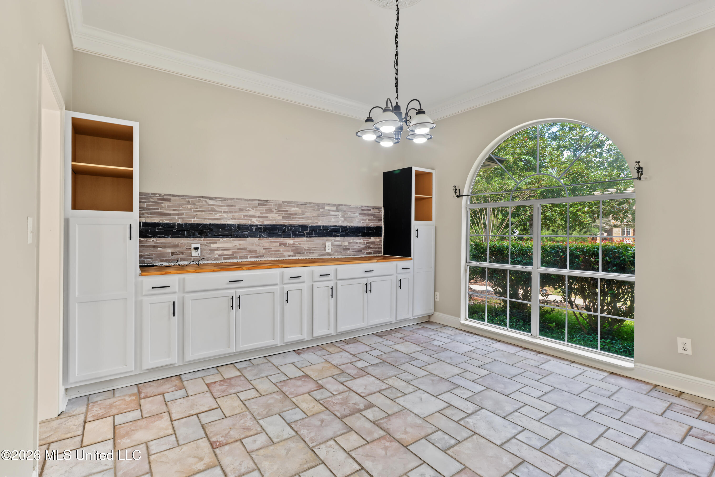 14158 Longwood Circle Property Photo 8