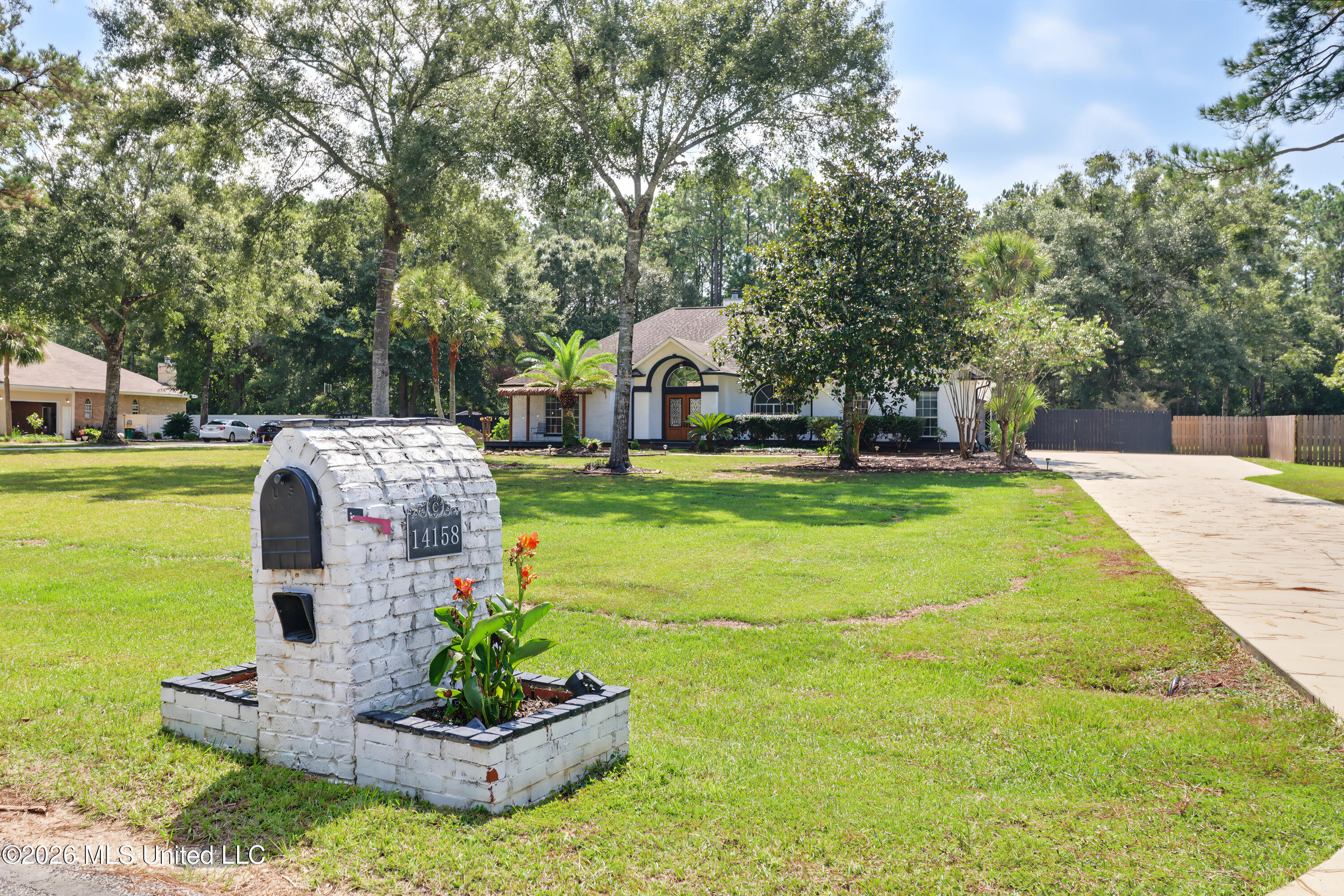 14158 Longwood Circle Property Photo 34