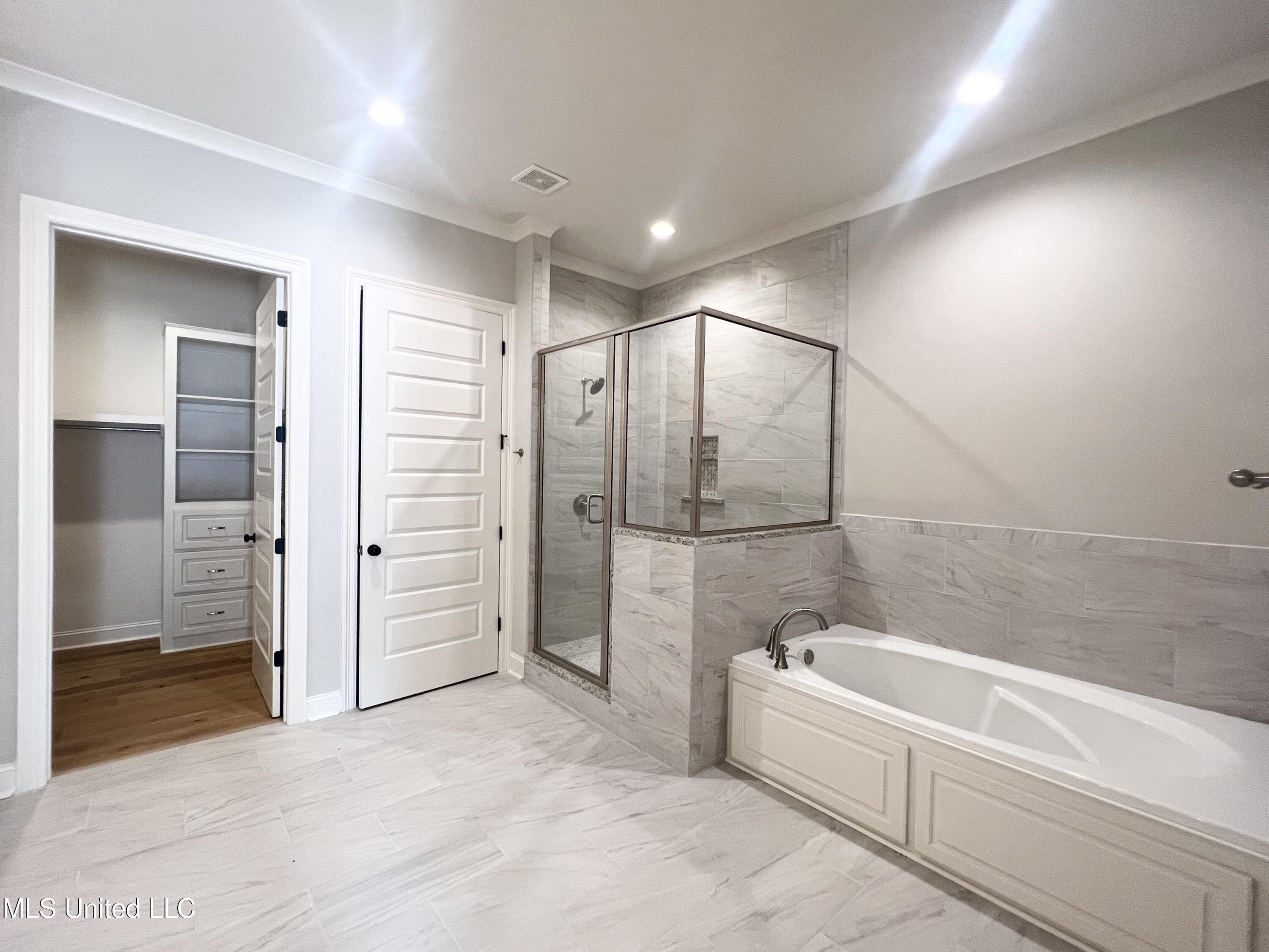 220 Freedom Ring Drive Property Photo 35