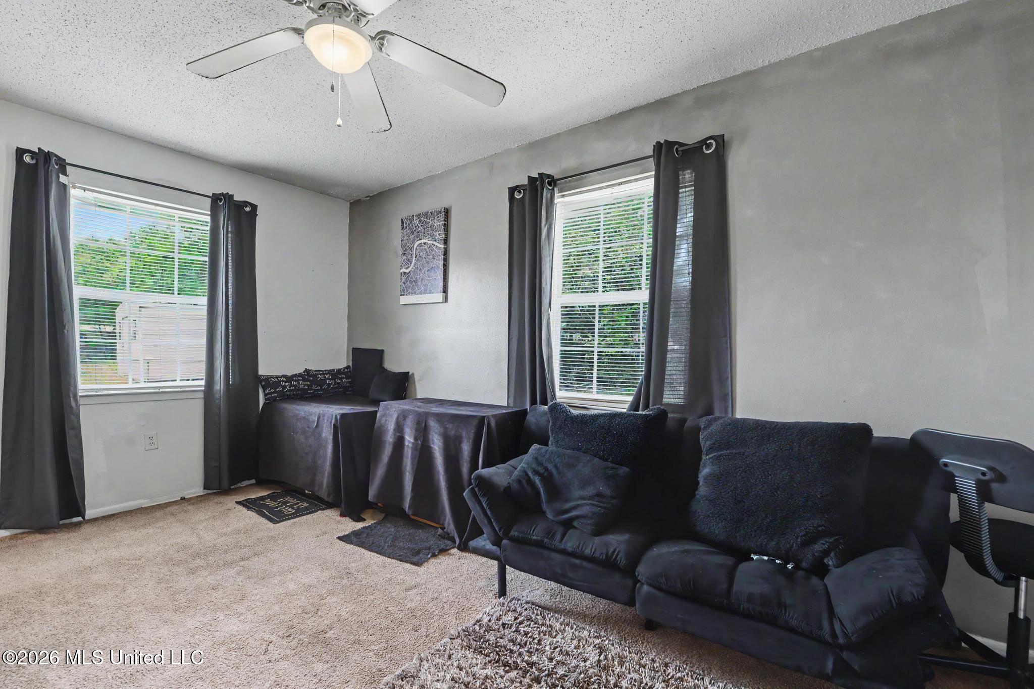 922 Sweetgum Drive Property Photo 7