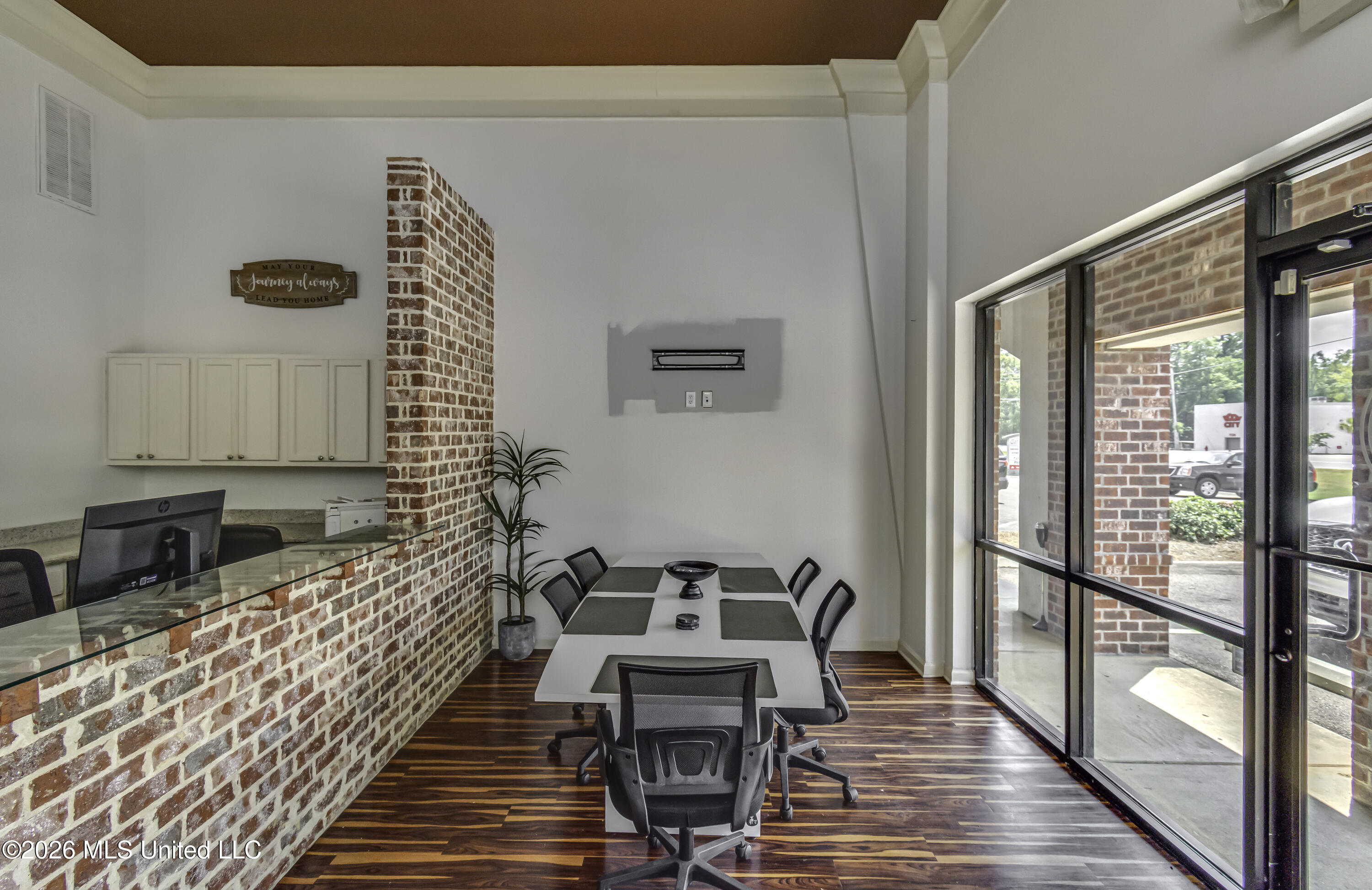 1127 Old Fannin Road Property Photo 10