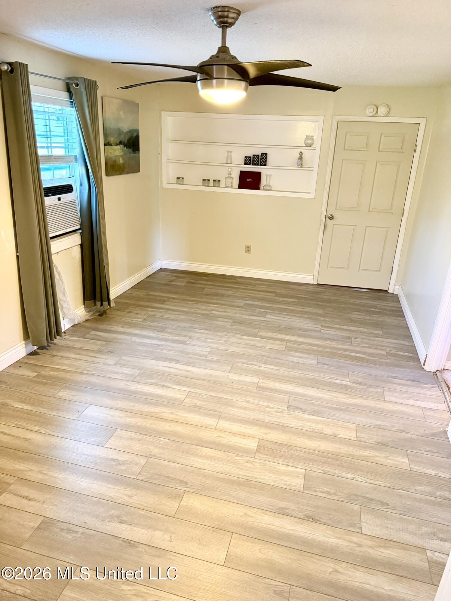 1327c Street Road Property Photo 3