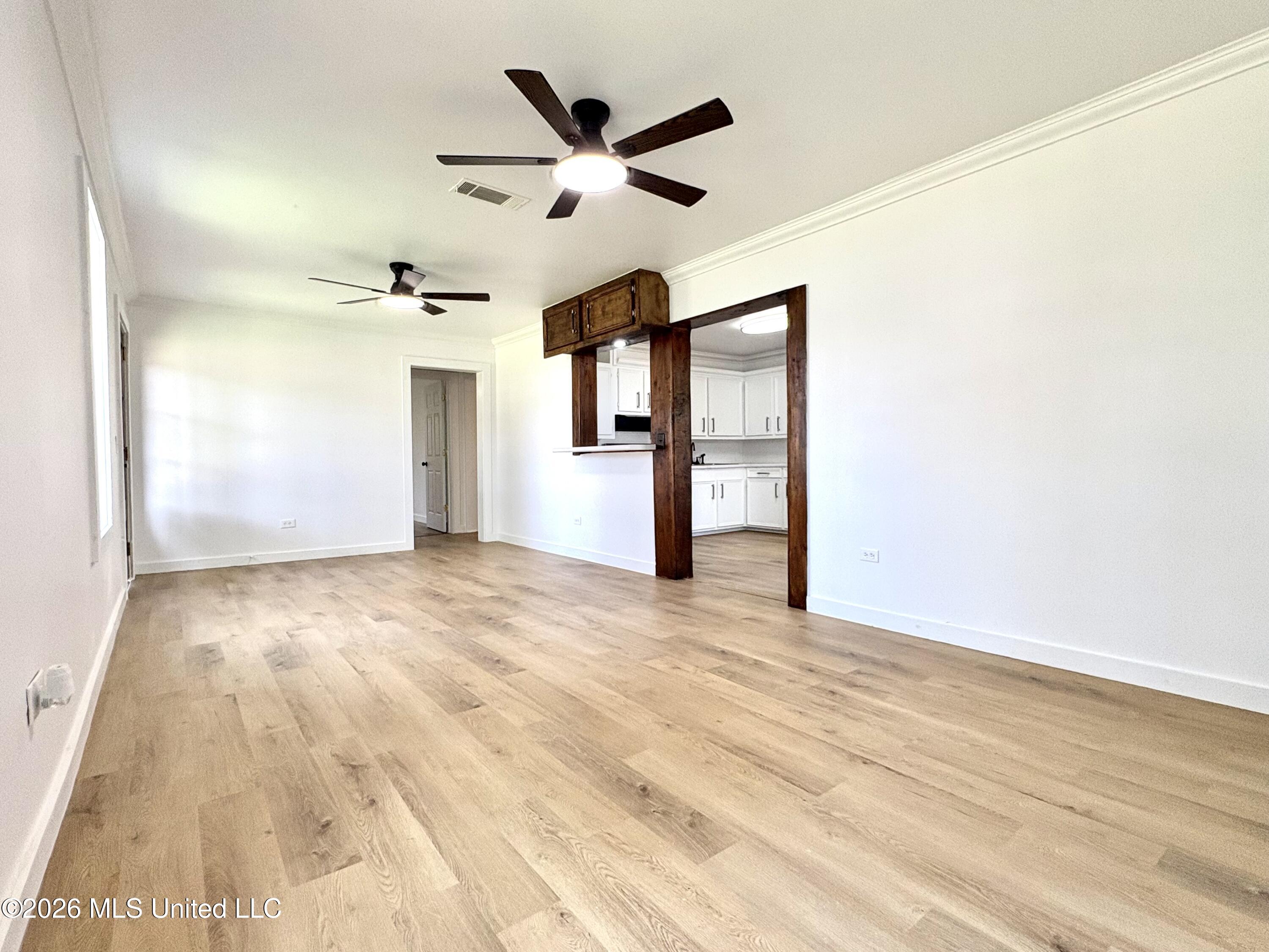 216 6th Avenue Property Photo 6