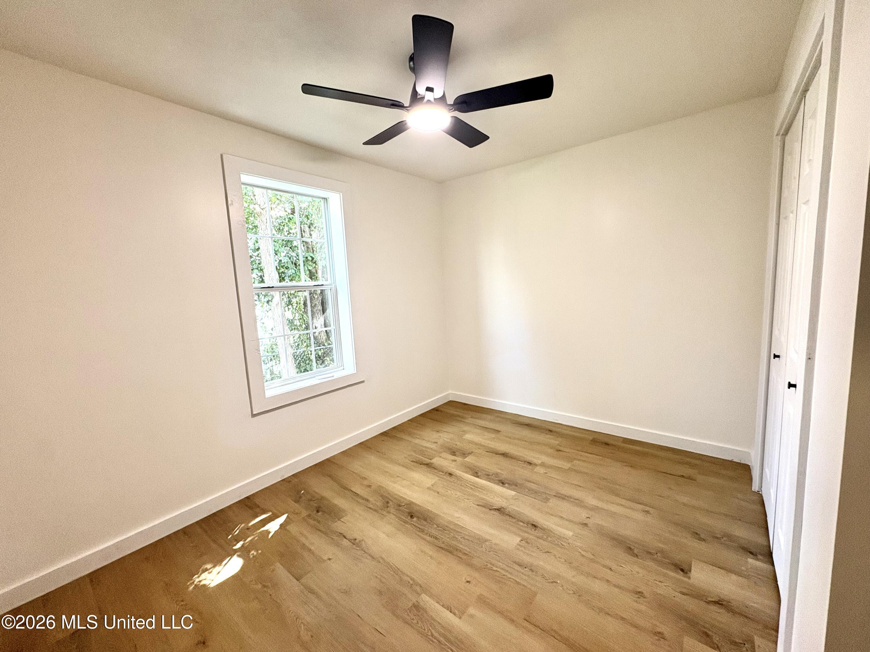 216 6th Avenue Property Photo 12