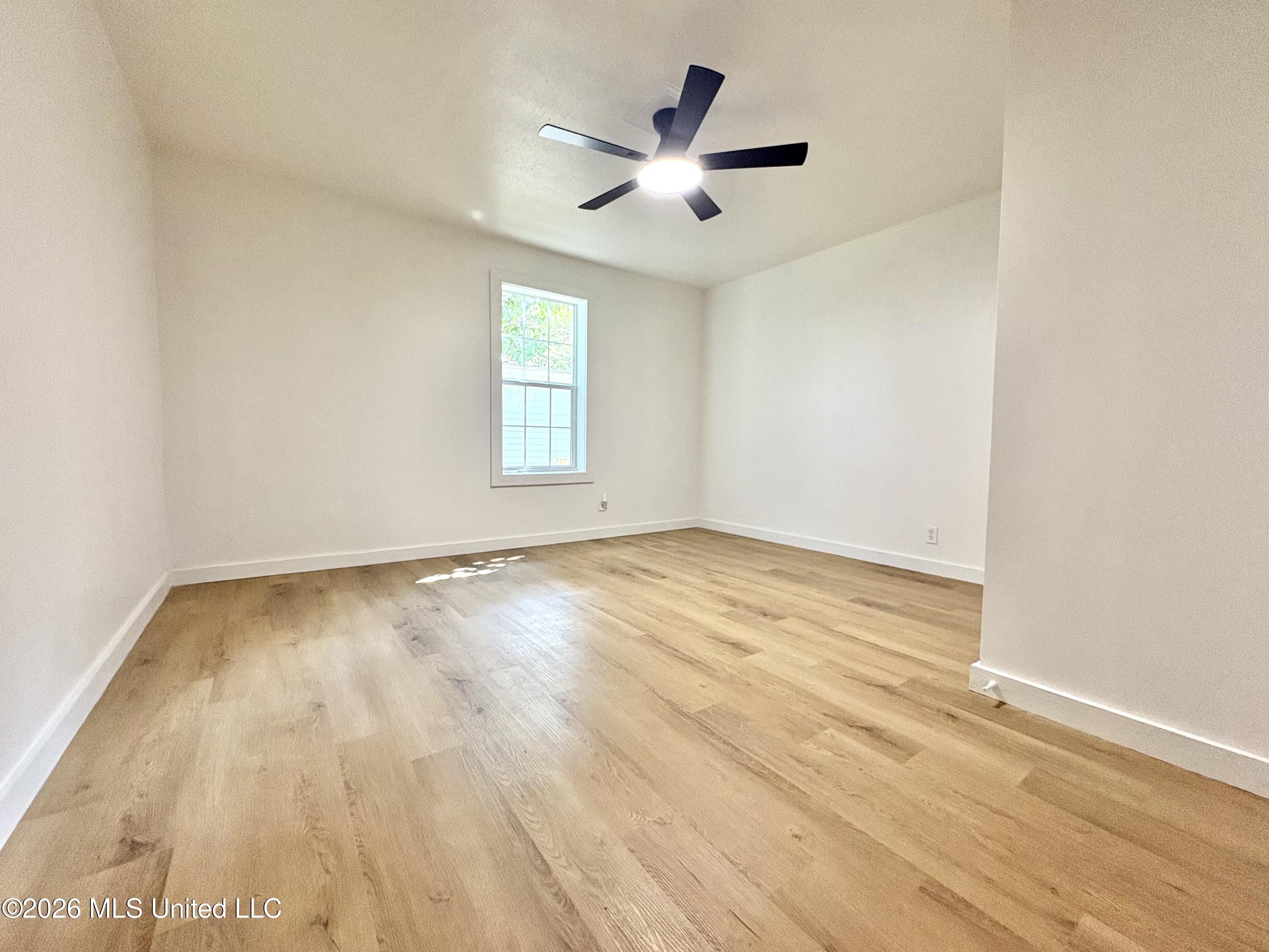 216 6th Avenue Property Photo 13