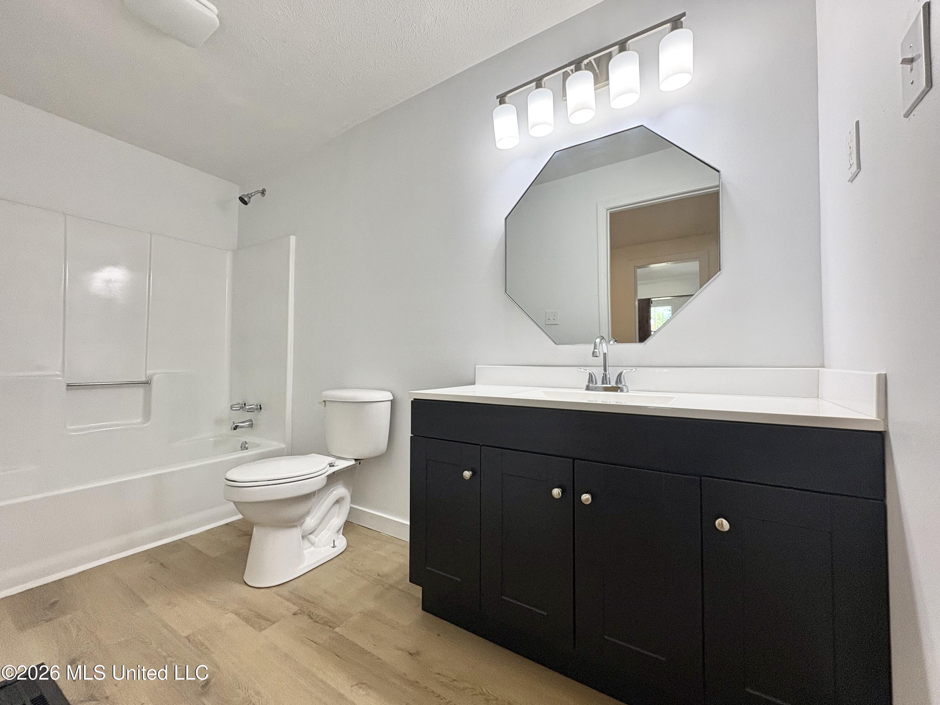 216 6th Avenue Property Photo 18