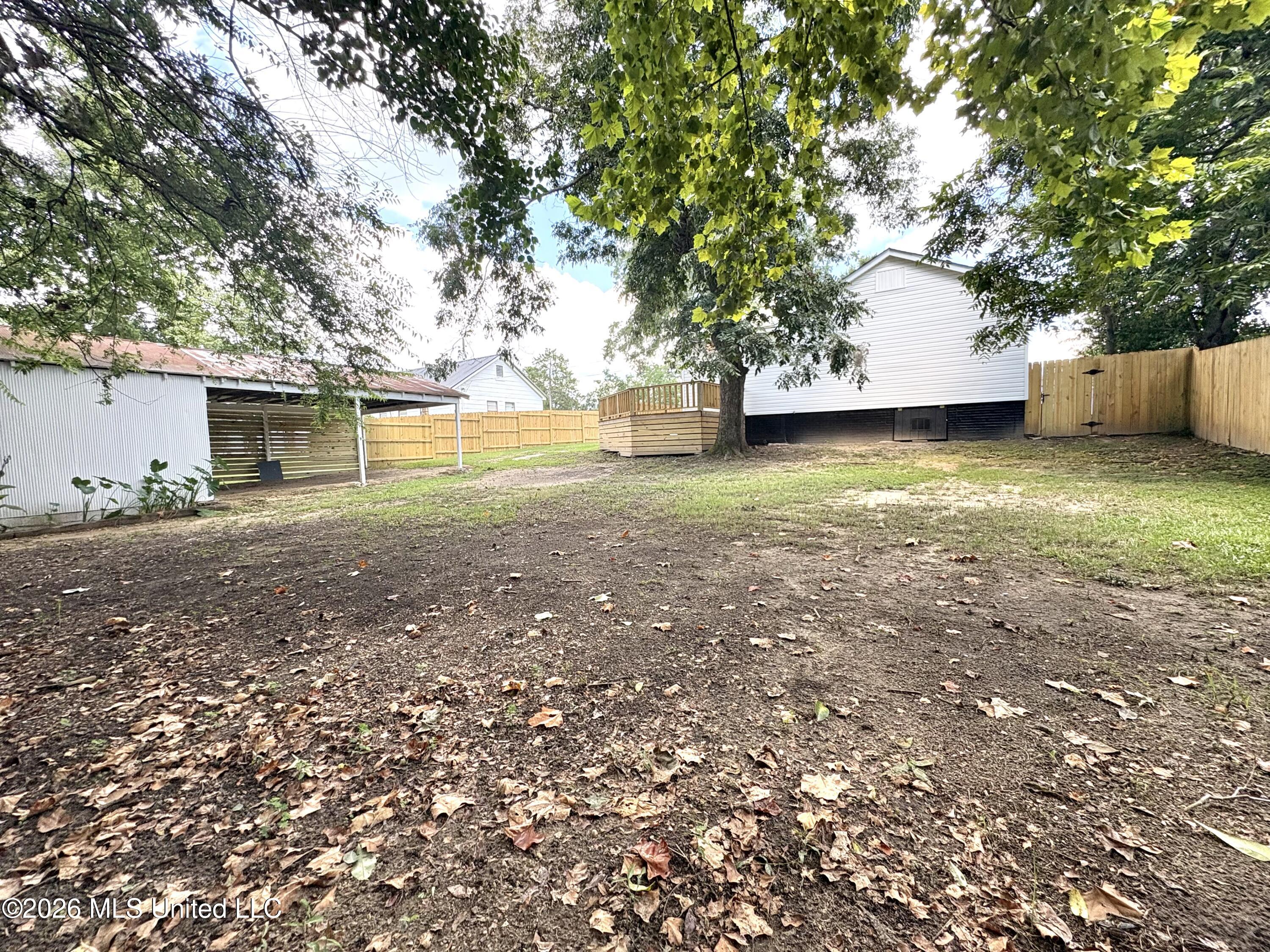 216 6th Avenue Property Photo 23