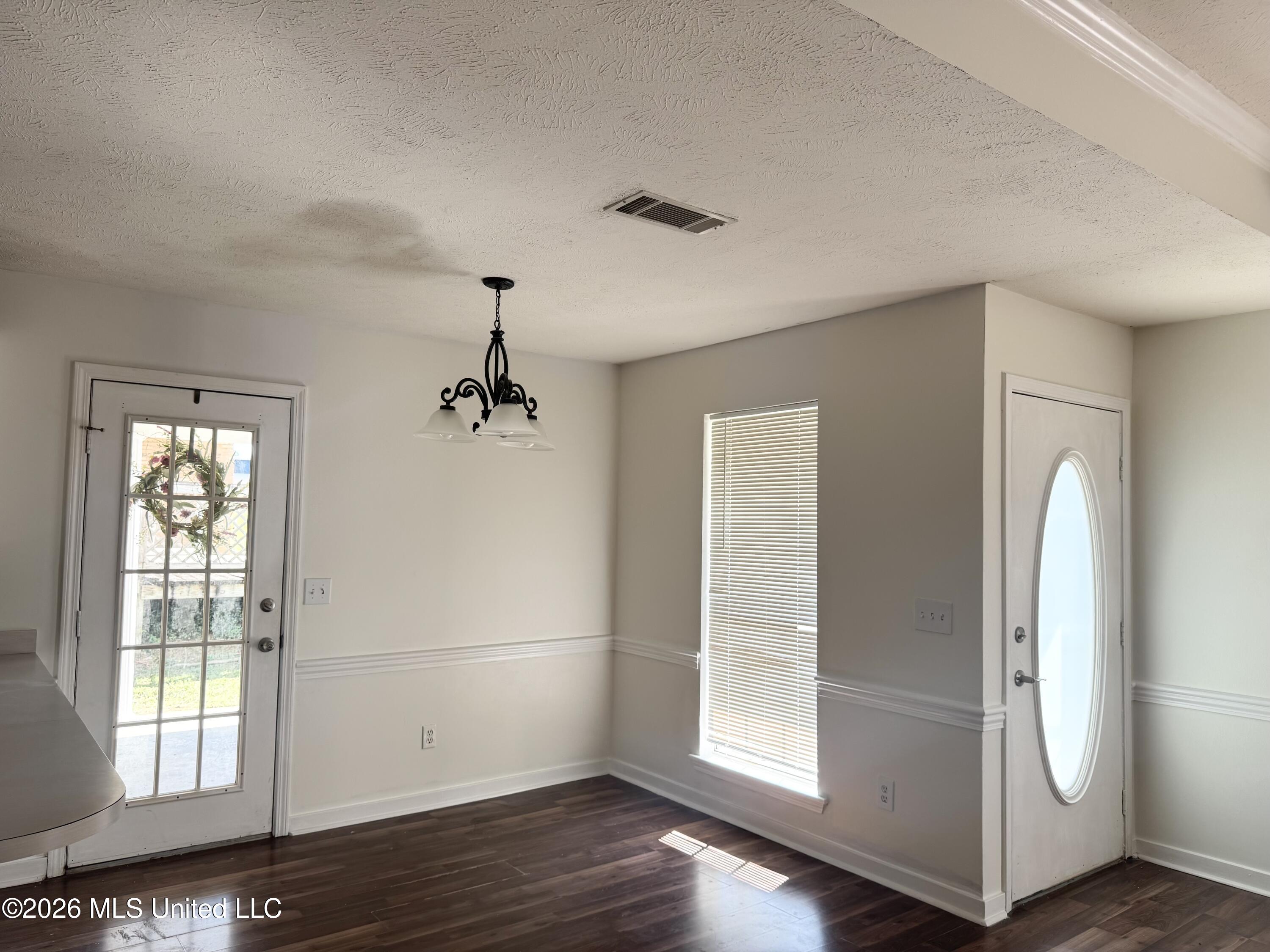 1428 Chelsea Lane Property Photo 11