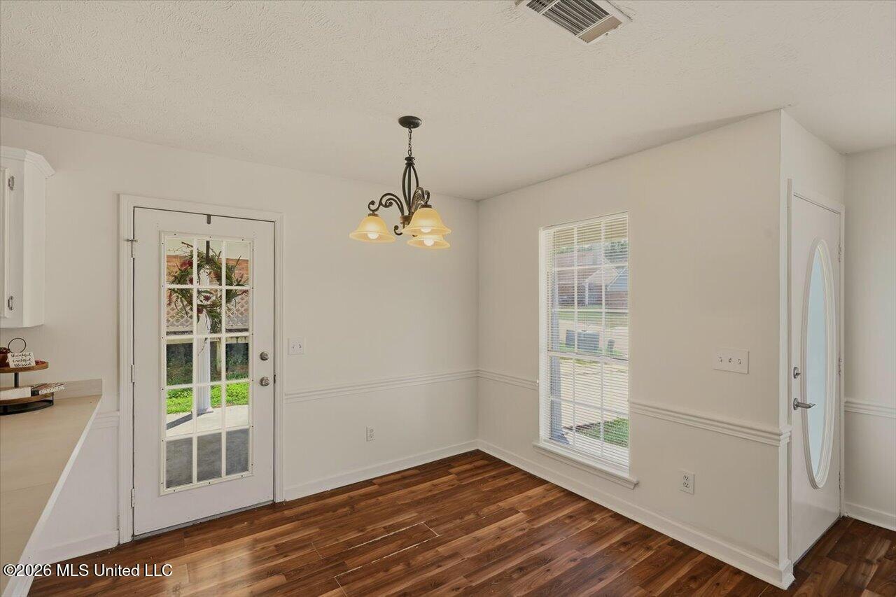 1428 Chelsea Lane Property Photo 15