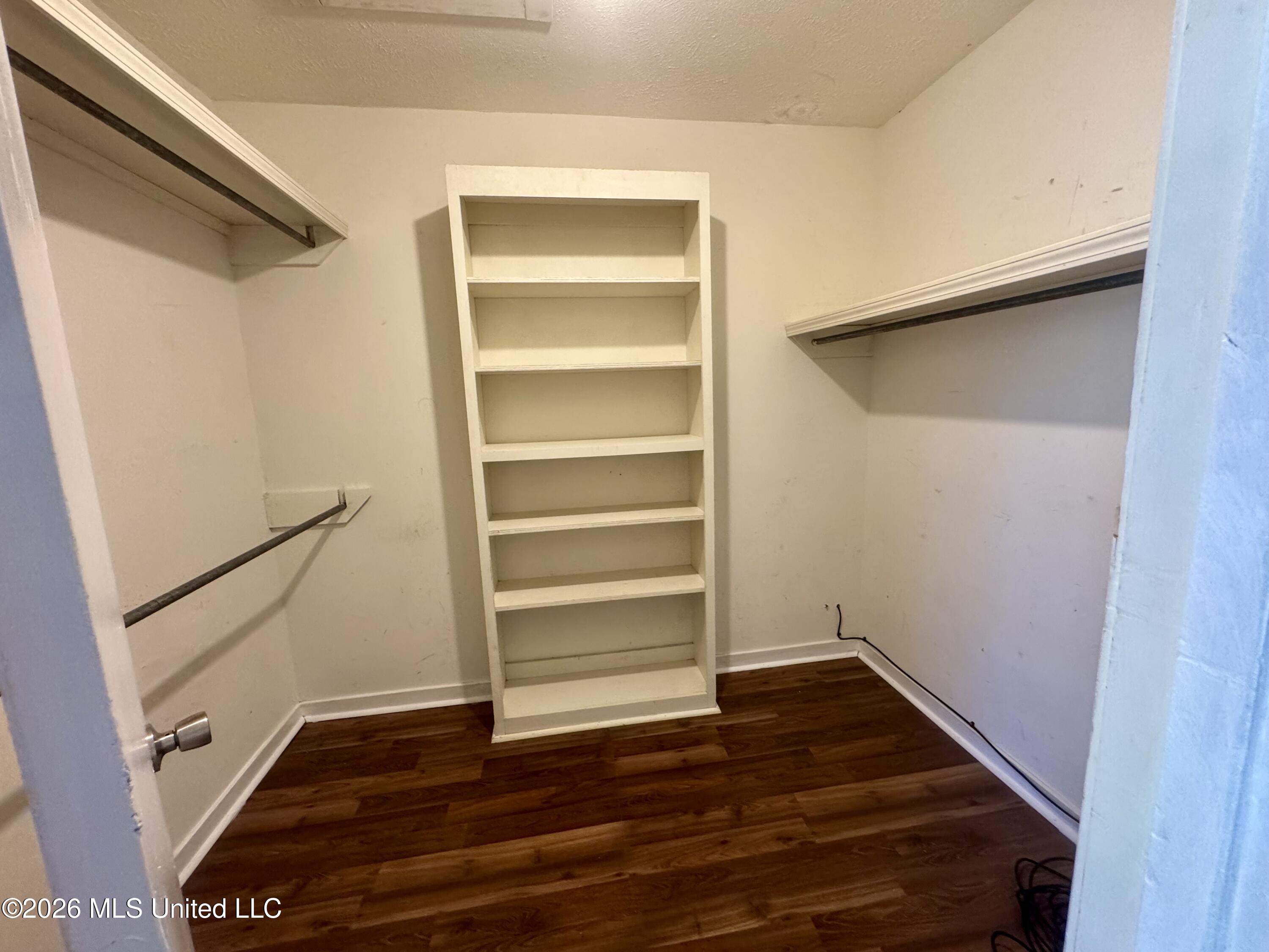 1428 Chelsea Lane Property Photo 17