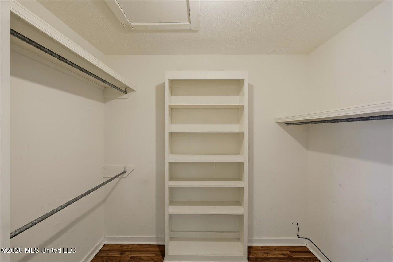 1428 Chelsea Lane Property Photo 19