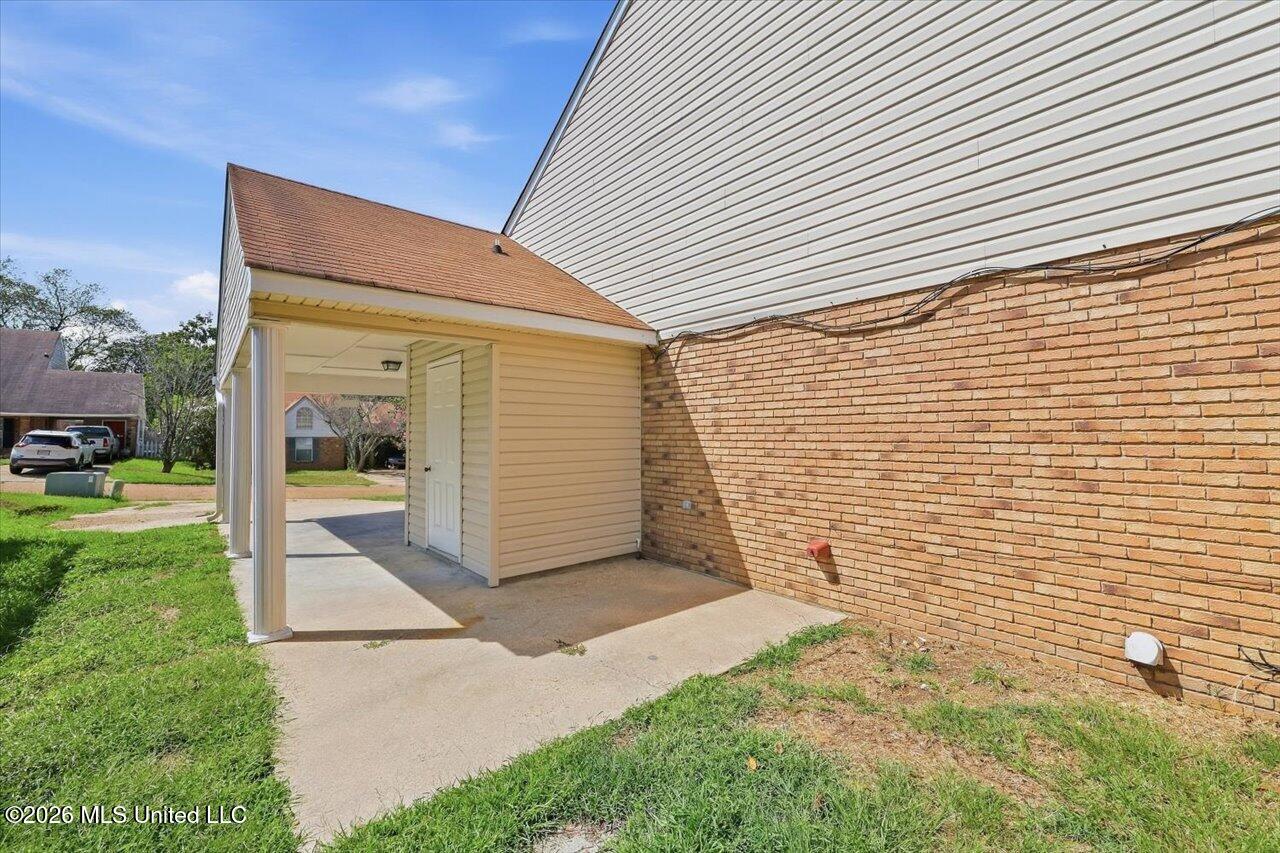 1428 Chelsea Lane Property Photo 29