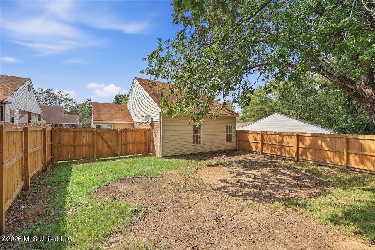 1428 Chelsea Lane Property Photo 30