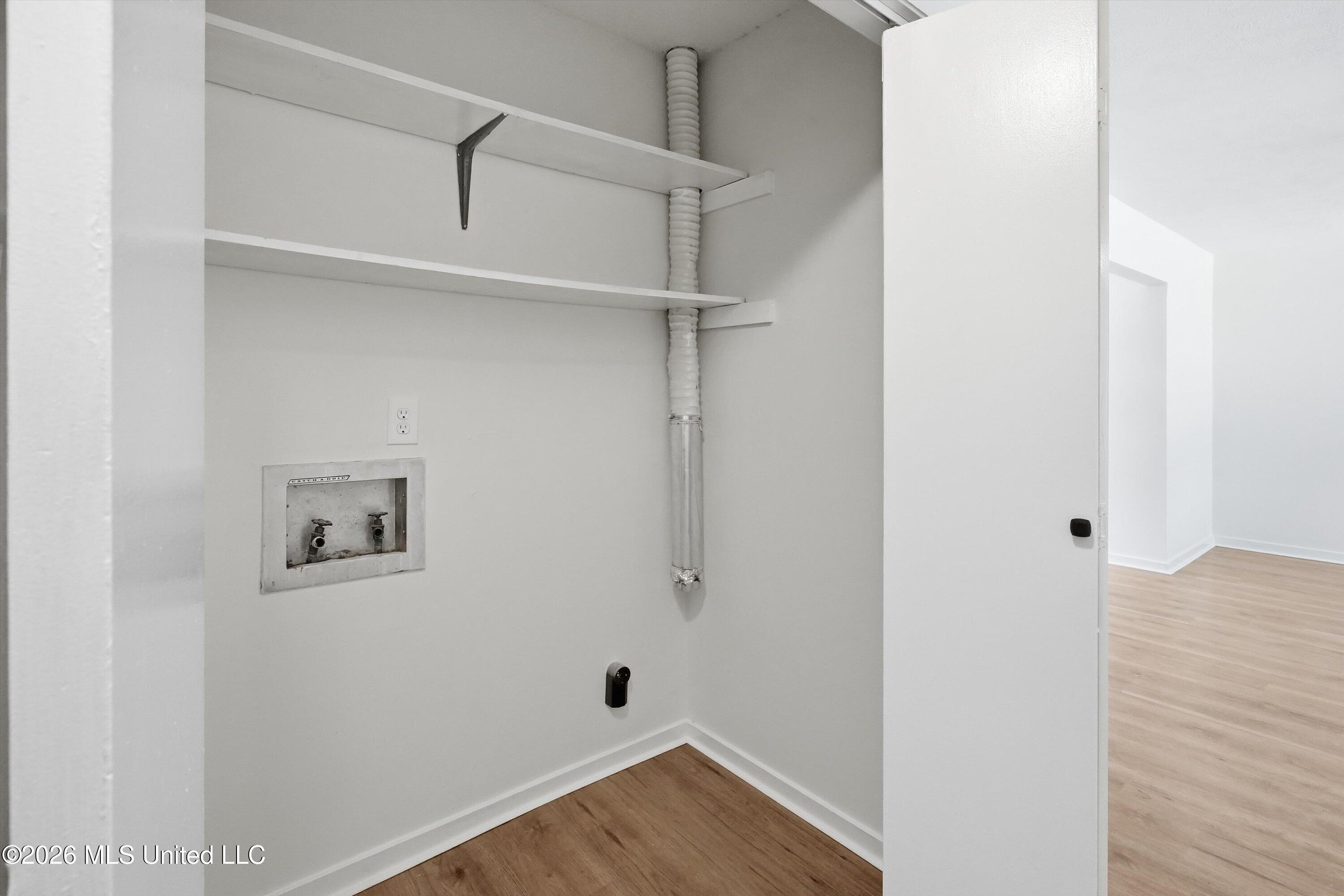 726 Clearmont Drive Property Photo 16