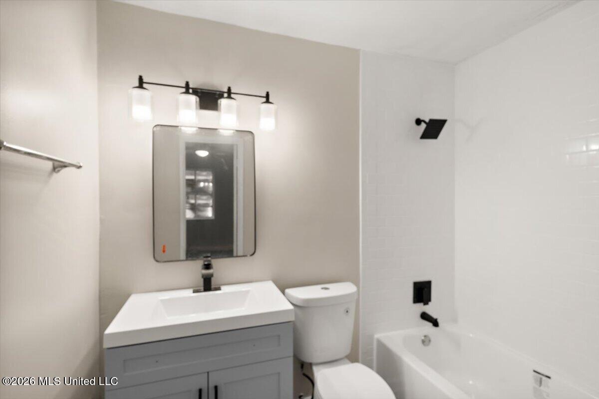 230 Hillside Drive Property Photo 15