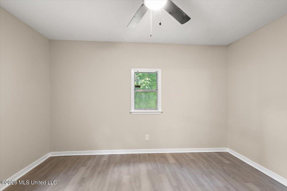 230 Hillside Drive Property Photo 16